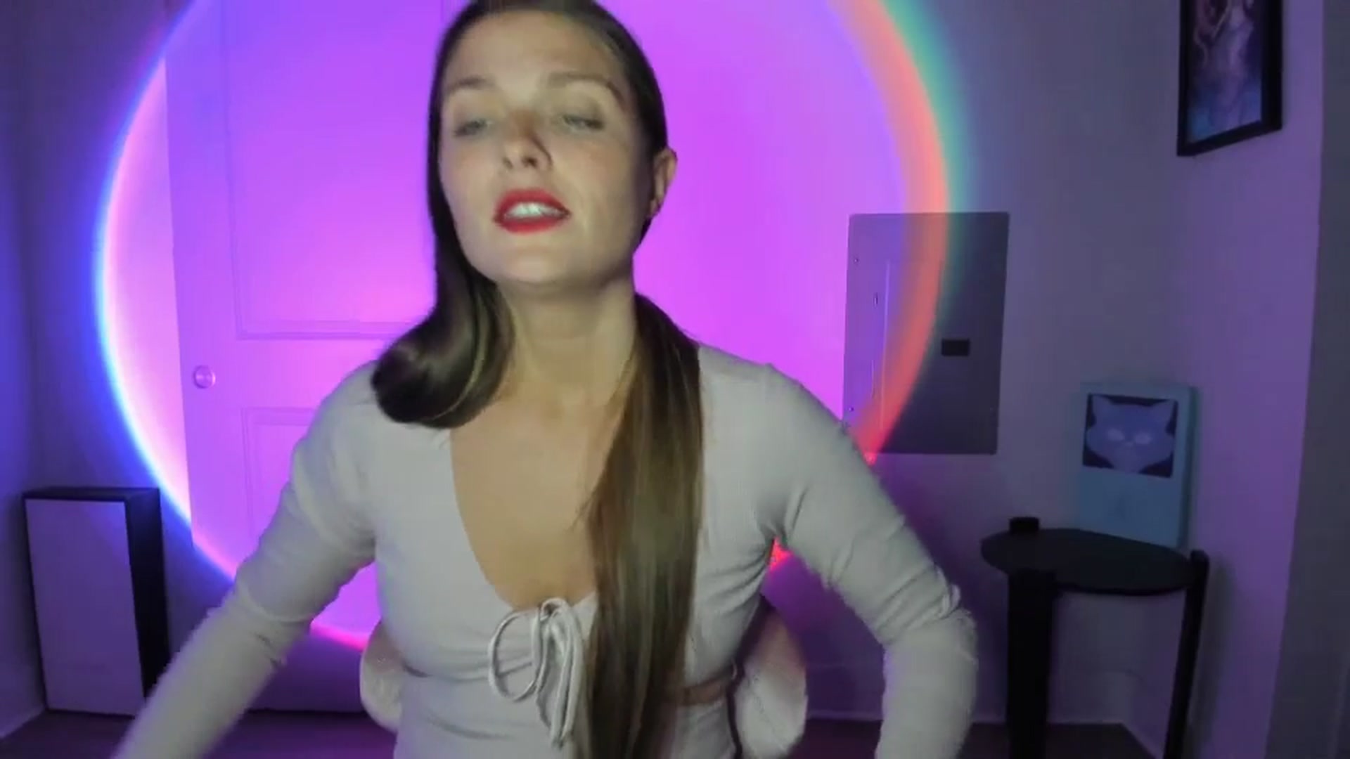 Gallery image thumbnail from Serina_'s myfreecams stream on, 06/03/2024, 08:06 image 4 of 20