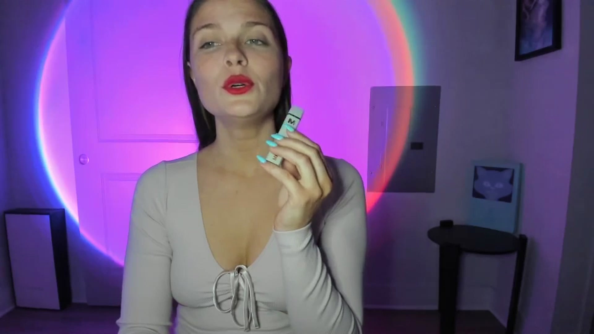 Gallery image thumbnail from Serina_'s myfreecams stream on, 06/03/2024, 08:06 image 12 of 20