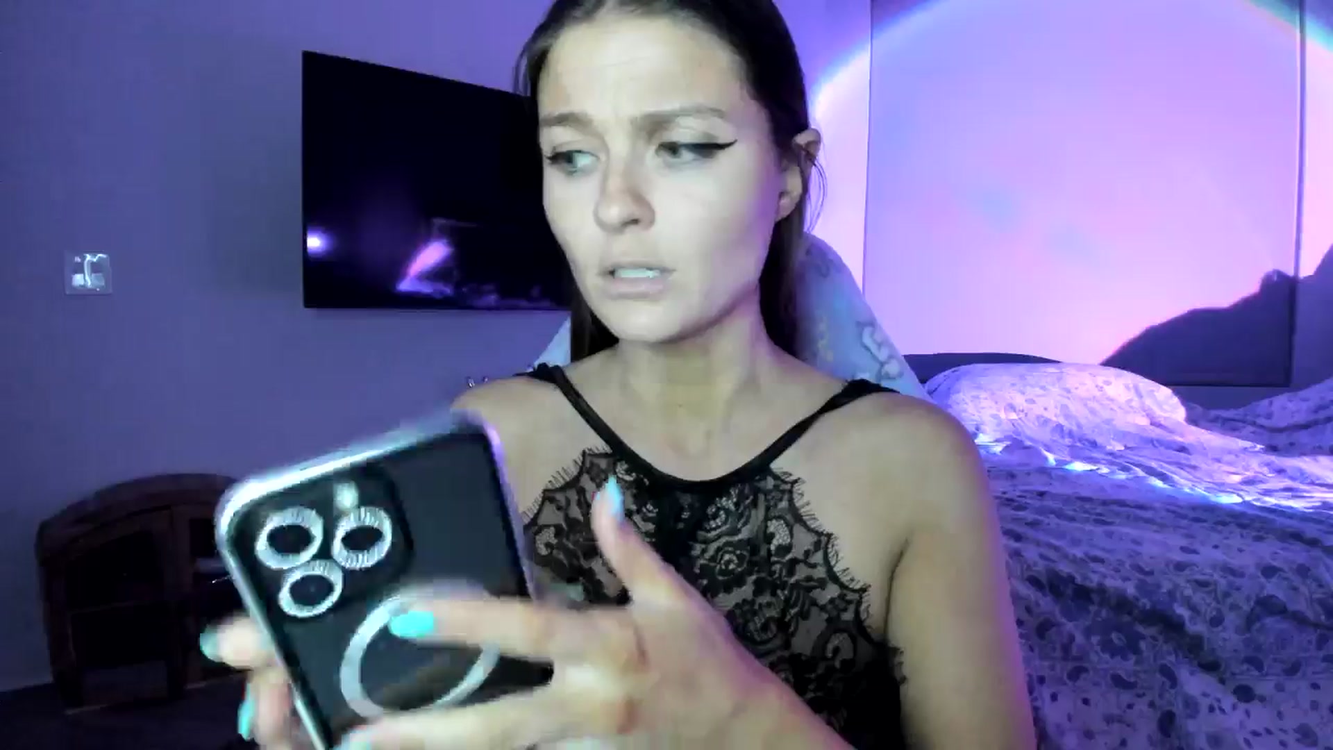 Gallery image thumbnail from Serina_'s myfreecams stream on, 06/20/2024, 10:28 image 3 of 20