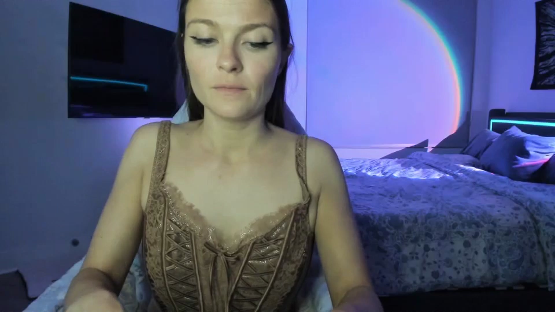 Gallery image thumbnail from Serina_'s myfreecams stream on, 06/26/2024, 09:41 image 7 of 20