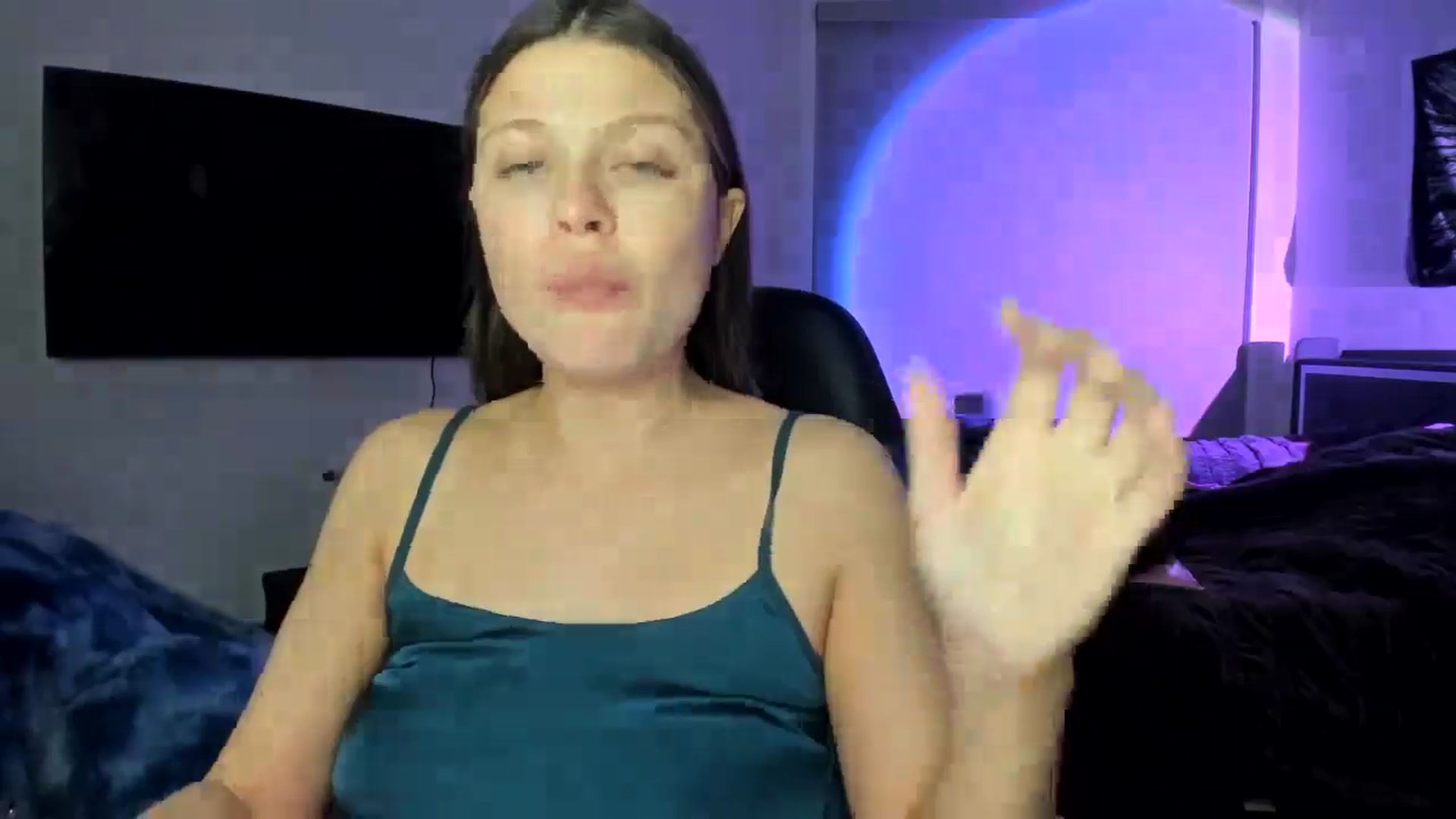 Gallery image thumbnail from Serina_'s myfreecams stream on, 01/17/2025, 08:37 image 3 of 20