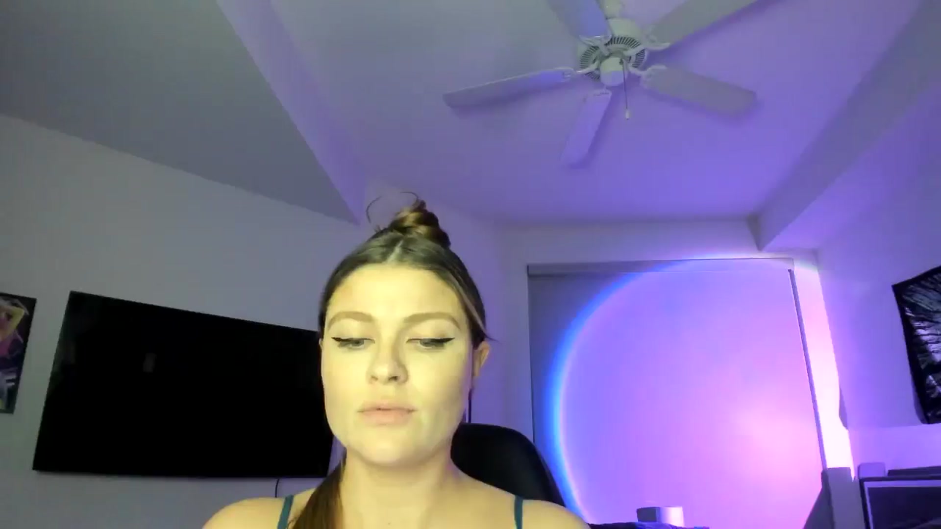 Gallery image thumbnail from Serina_'s myfreecams stream on, 01/17/2025, 09:46 image 15 of 20