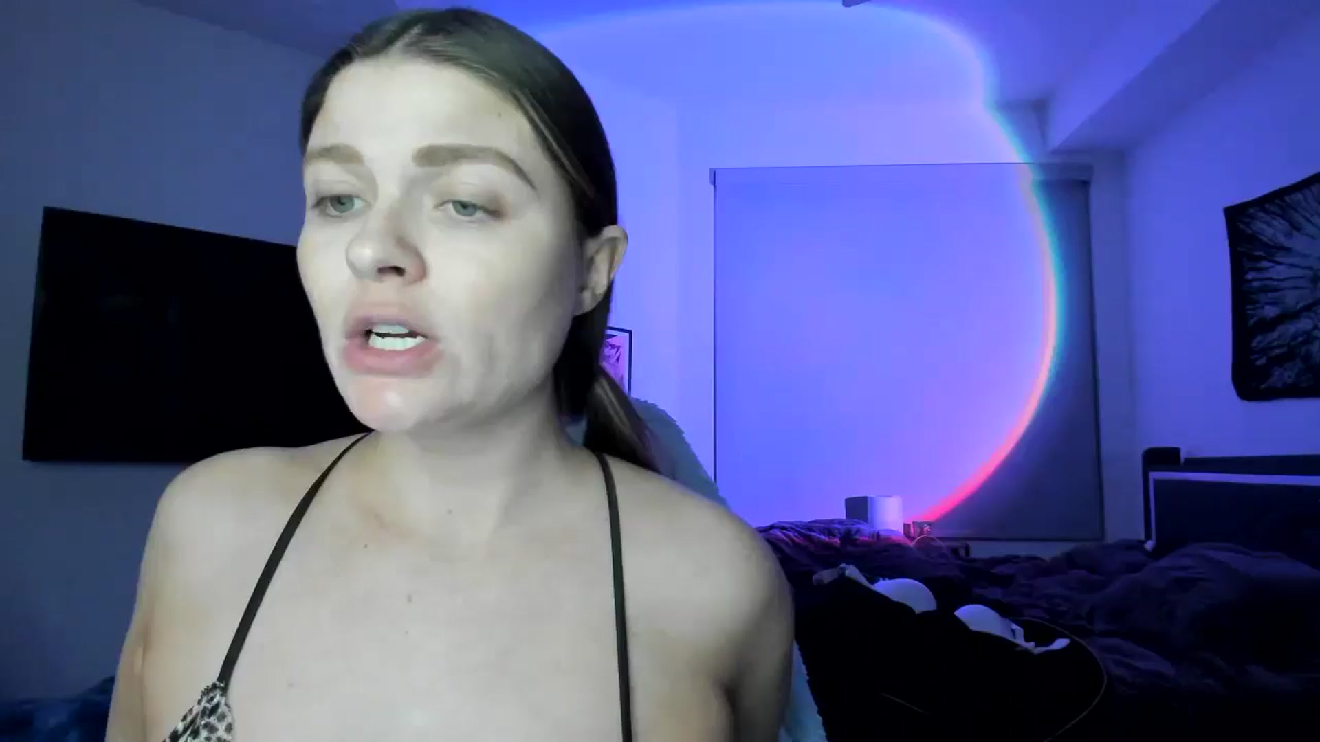 Gallery image thumbnail from Serina_'s myfreecams stream on, 01/19/2025, 11:44 image 9 of 20