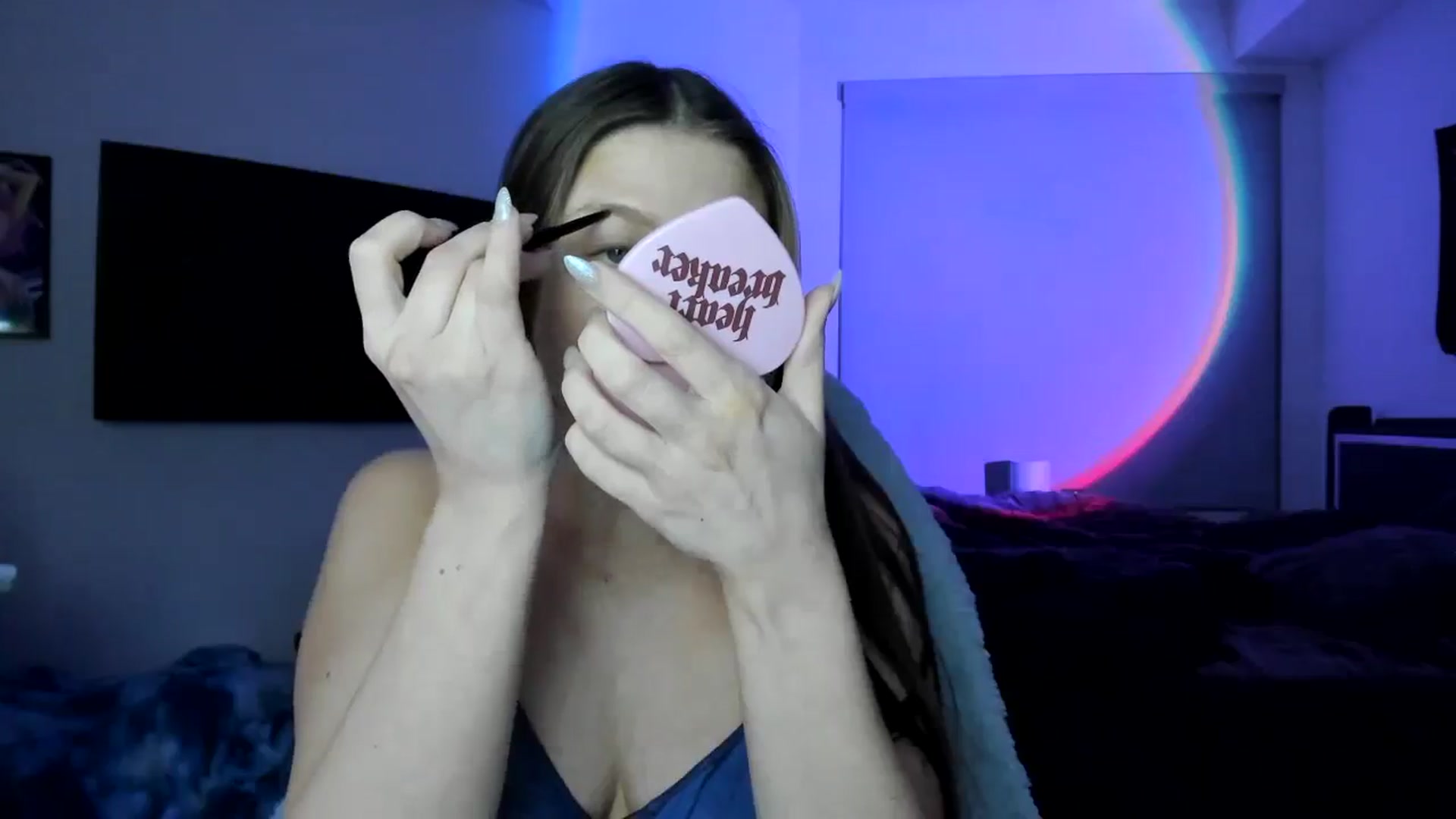 Gallery image thumbnail from Serina_'s myfreecams stream on, 01/20/2025, 08:20 image 3 of 20