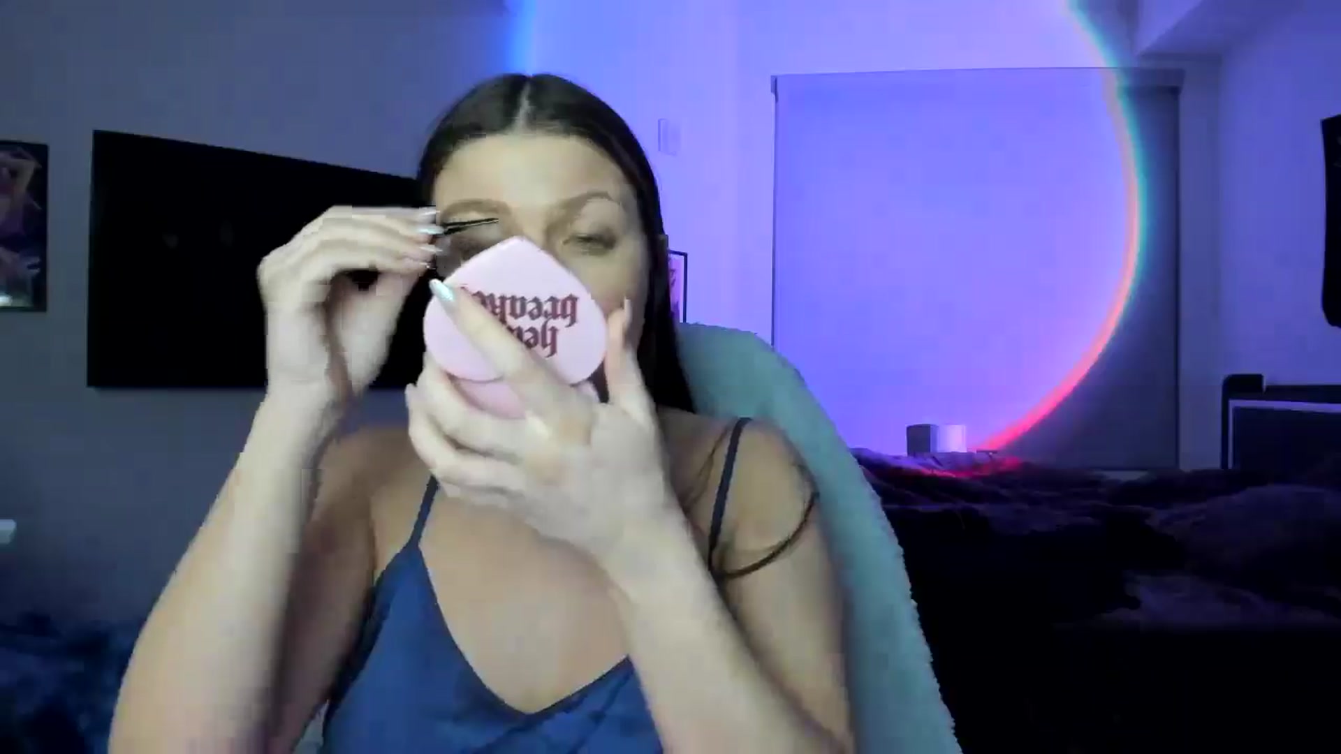 Gallery image thumbnail from Serina_'s myfreecams stream on, 01/20/2025, 08:20 image 4 of 20