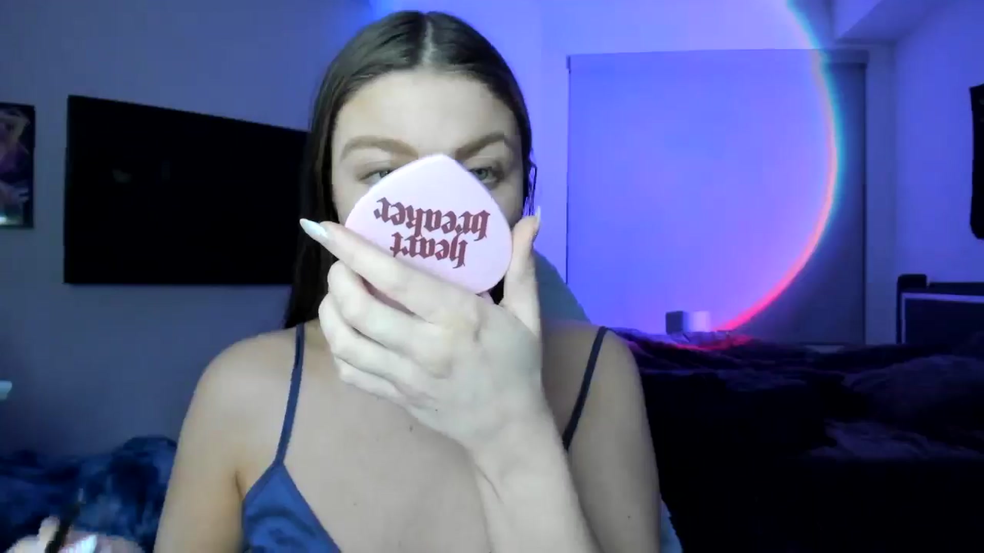 Gallery image thumbnail from Serina_'s myfreecams stream on, 01/20/2025, 08:20 image 7 of 20