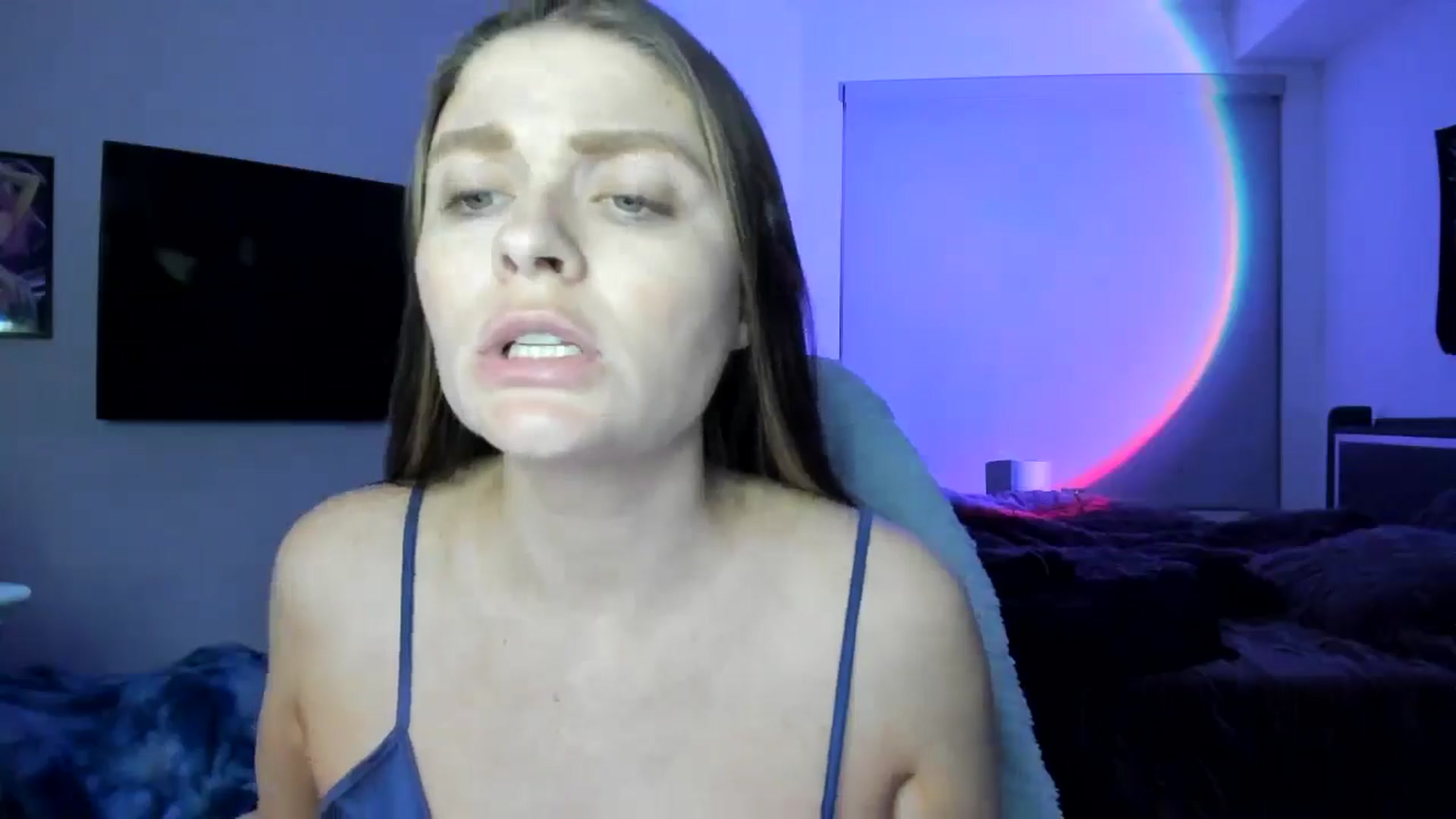 Gallery image thumbnail from Serina_'s myfreecams stream on, 01/20/2025, 08:20 image 15 of 20