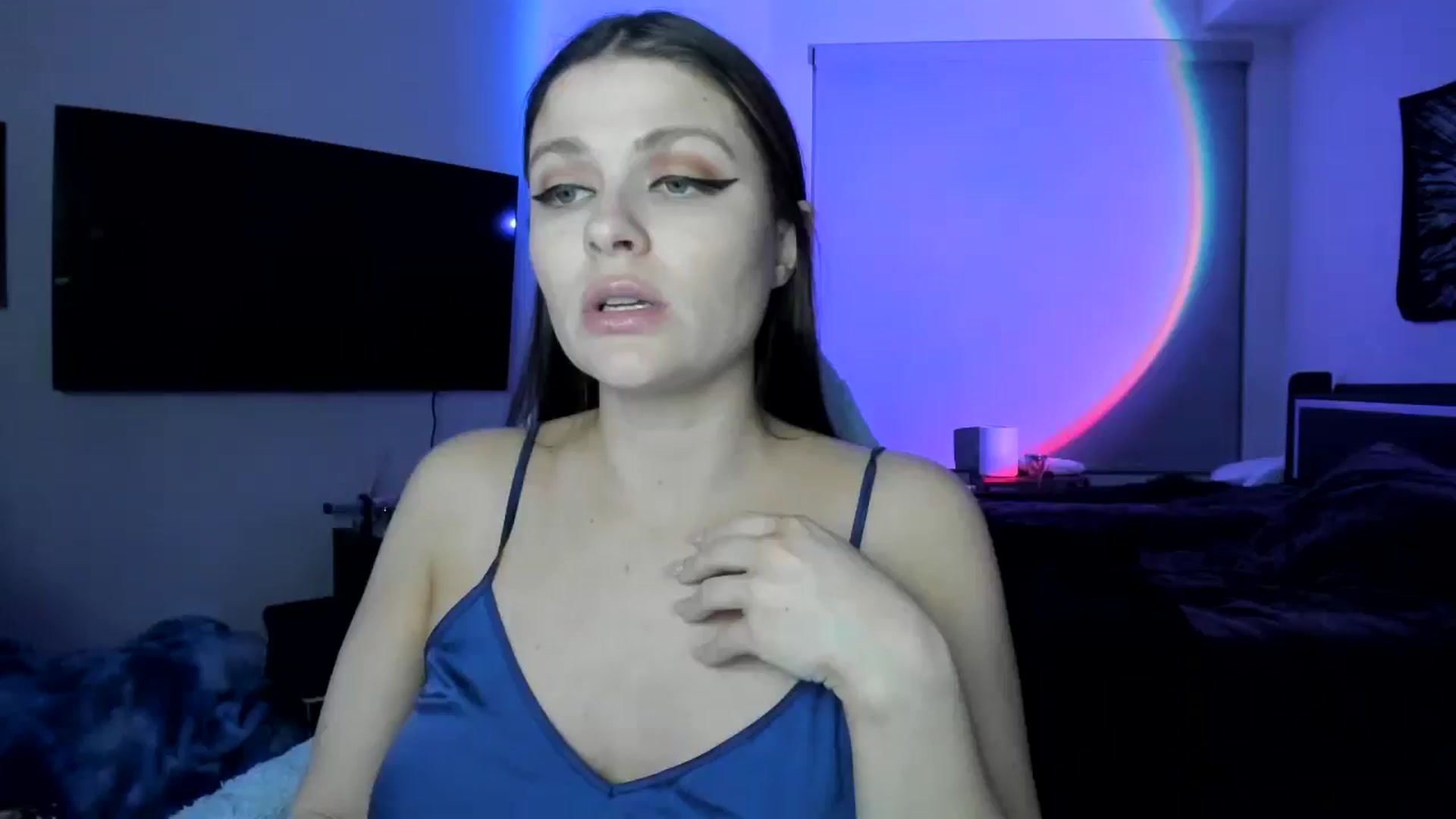 Gallery image thumbnail from Serina_'s myfreecams stream on, 01/21/2025, 07:32 image 10 of 20