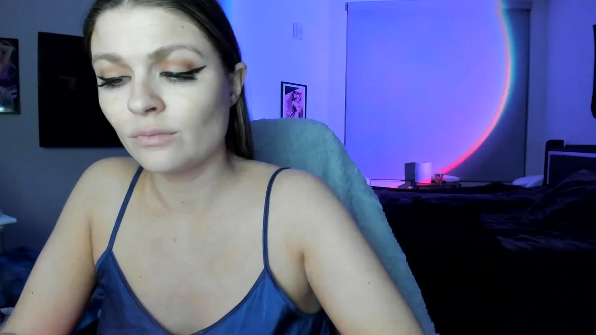 Gallery image thumbnail from Serina_'s myfreecams stream on, 01/21/2025, 09:06 image 16 of 20