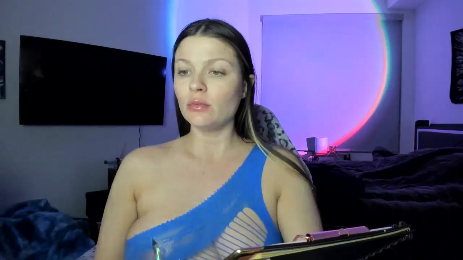 Gallery image thumbnail from Serina_'s myfreecams stream on, 01/23/2025, 07:34 image 8 of 20