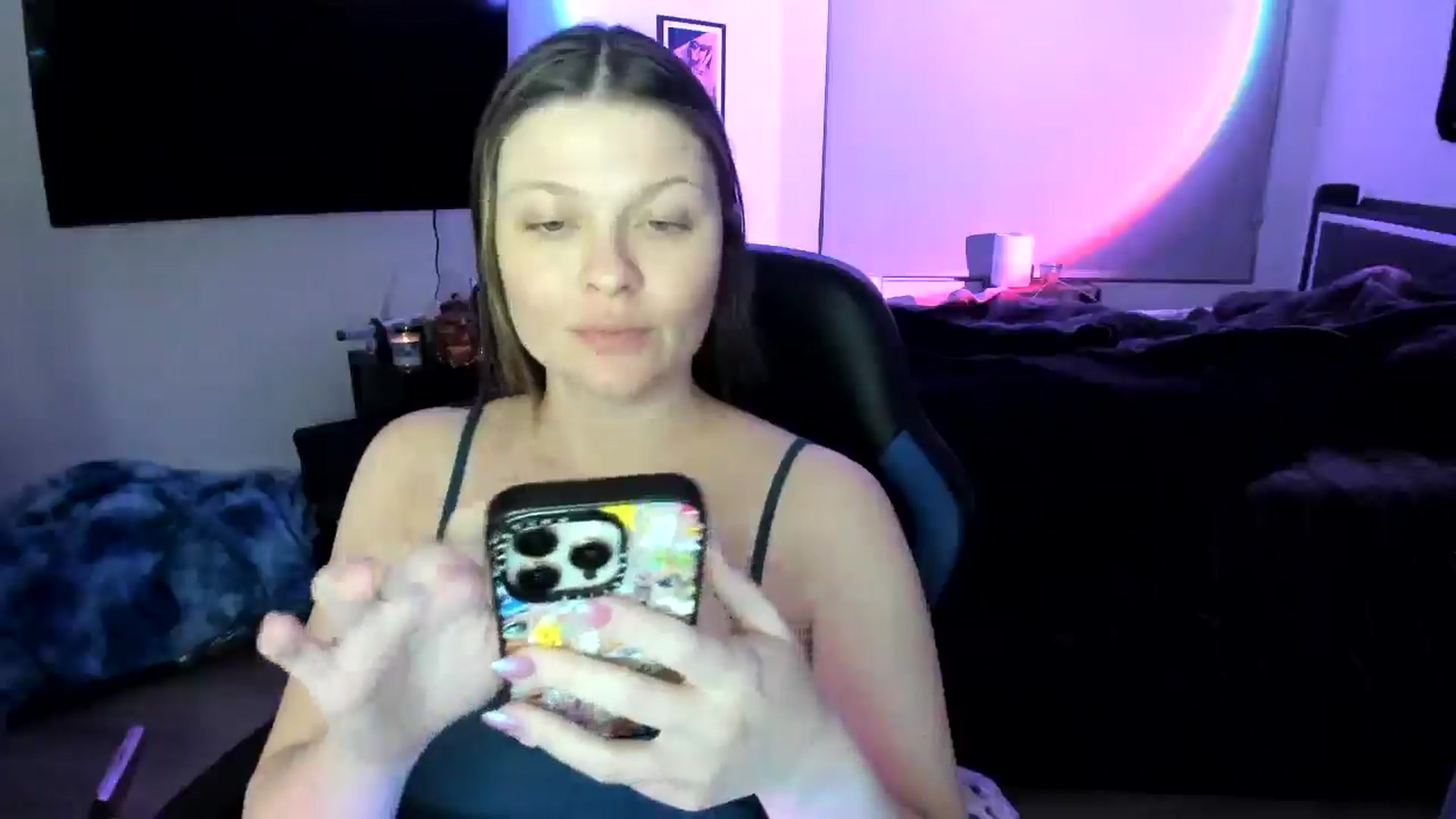 Gallery image thumbnail from Serina_'s myfreecams stream on, 01/28/2025, 08:01 image 17 of 20