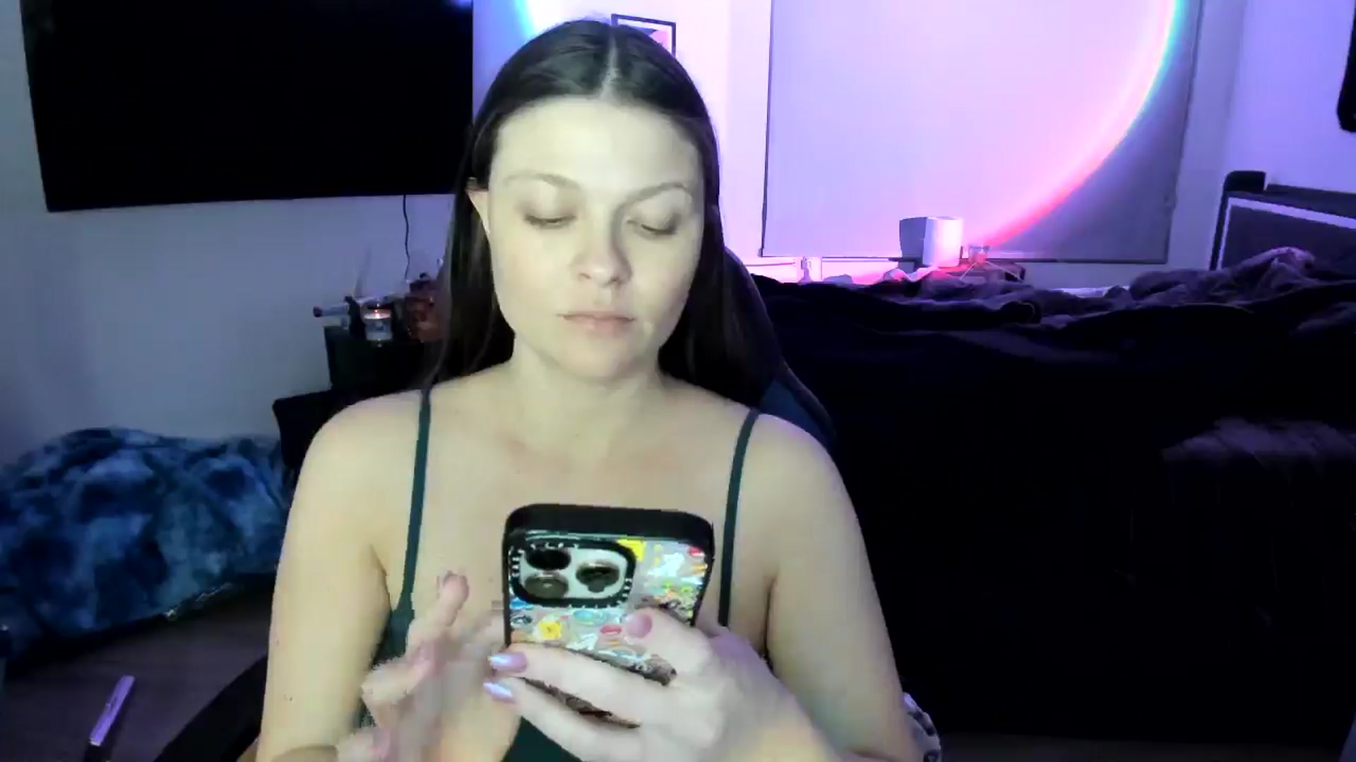 Gallery image thumbnail from Serina_'s myfreecams stream on, 01/28/2025, 08:01 image 3 of 20