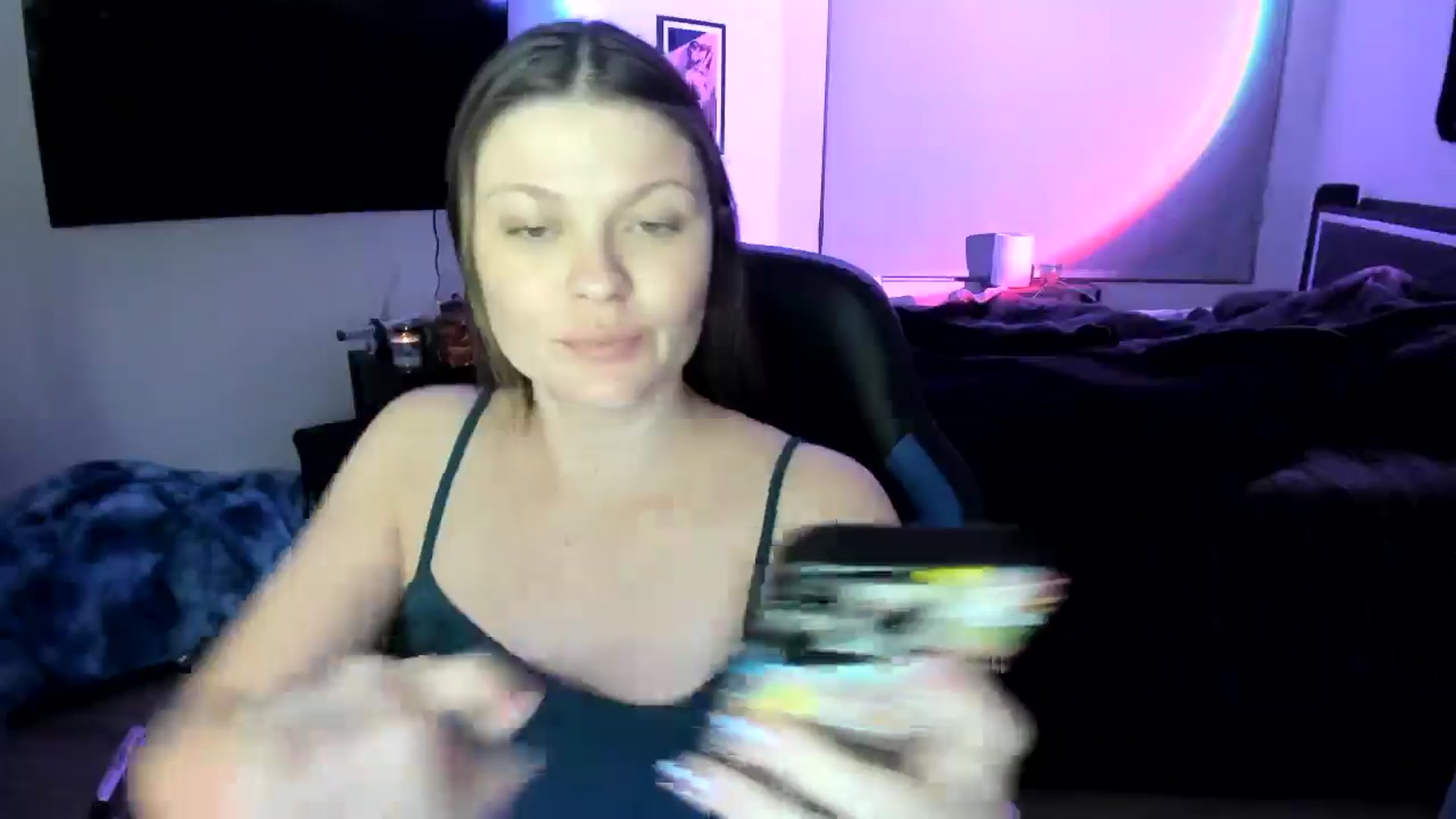 Gallery image thumbnail from Serina_'s myfreecams stream on, 01/28/2025, 08:01 image 19 of 20
