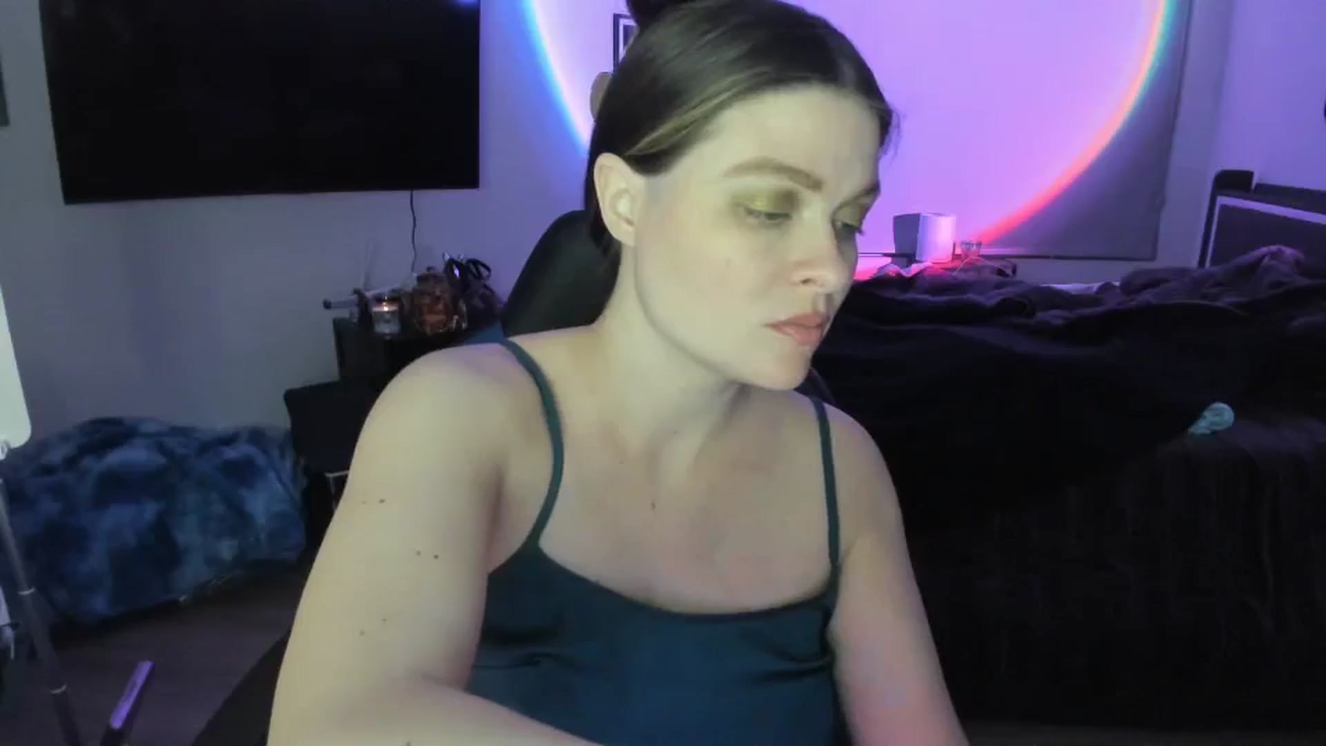 Gallery image thumbnail from Serina_'s myfreecams stream on, 01/28/2025, 09:35 image 13 of 20