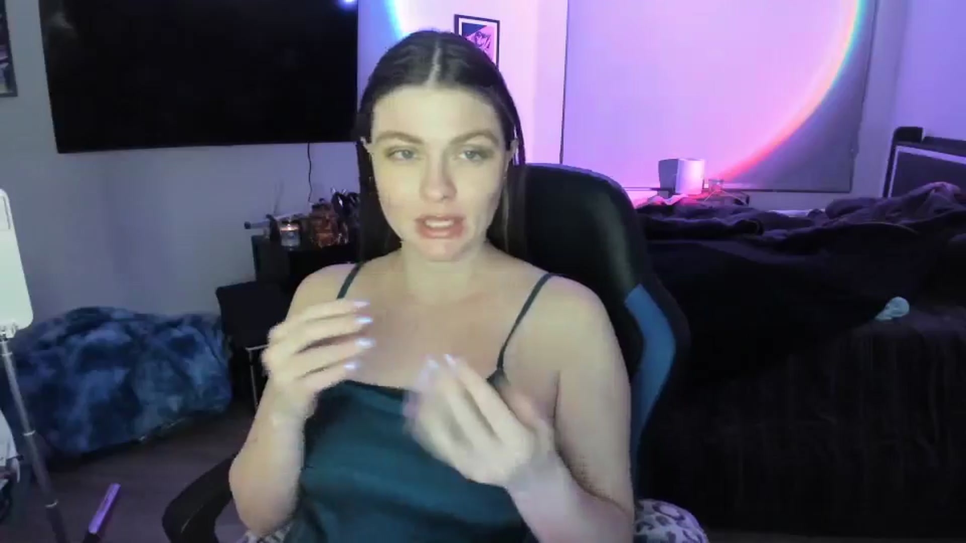 Gallery image thumbnail from Serina_'s myfreecams stream on, 01/28/2025, 09:35 image 5 of 20