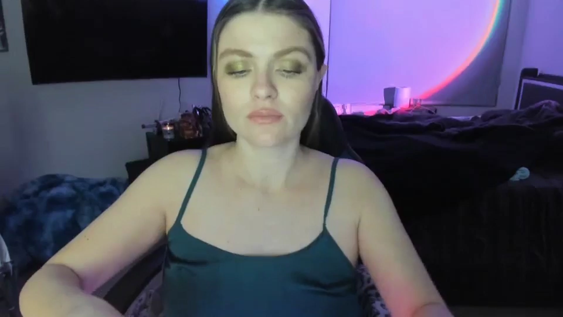 Gallery image thumbnail from Serina_'s myfreecams stream on, 01/28/2025, 10:18 image 14 of 20