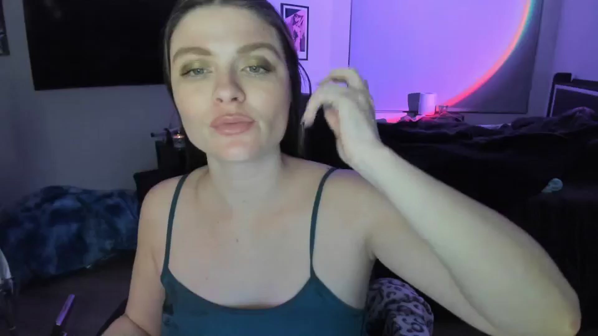 Gallery image thumbnail from Serina_'s myfreecams stream on, 01/28/2025, 10:18 image 13 of 20
