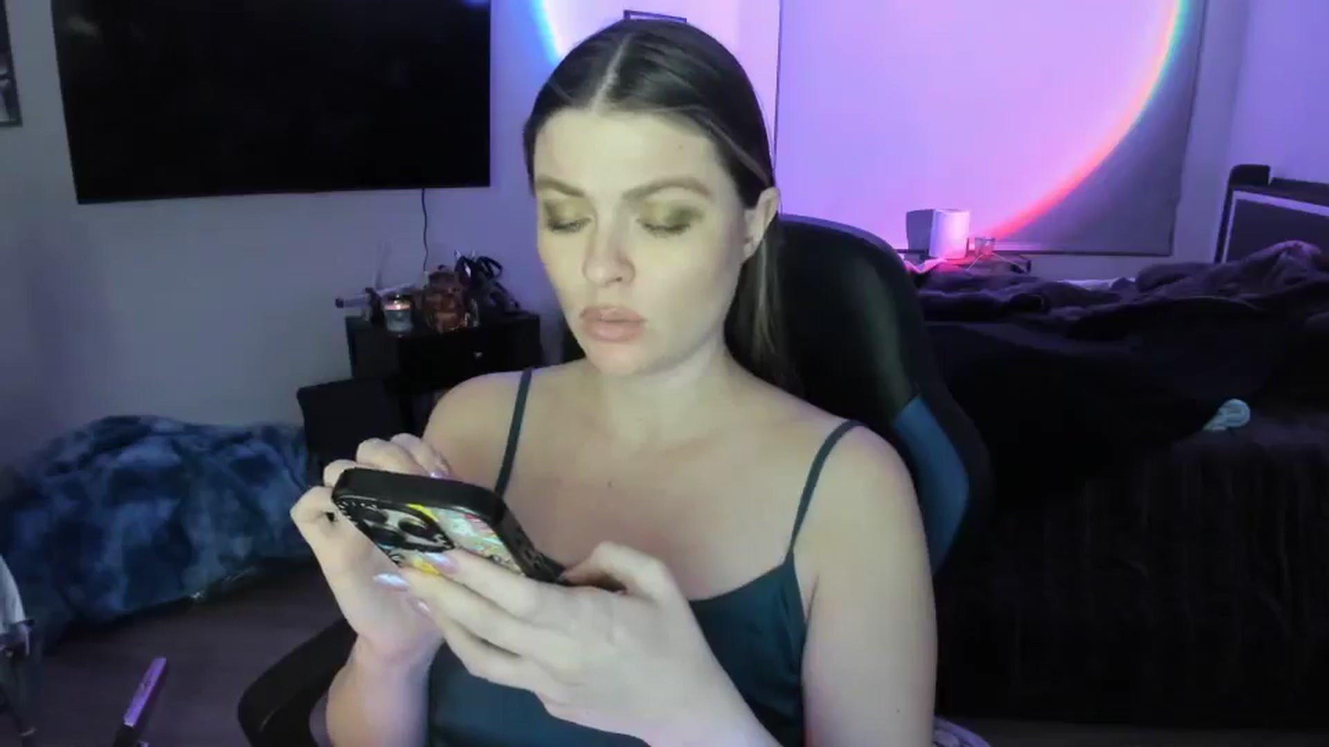 Gallery image thumbnail from Serina_'s myfreecams stream on, 01/28/2025, 10:18 image 18 of 20