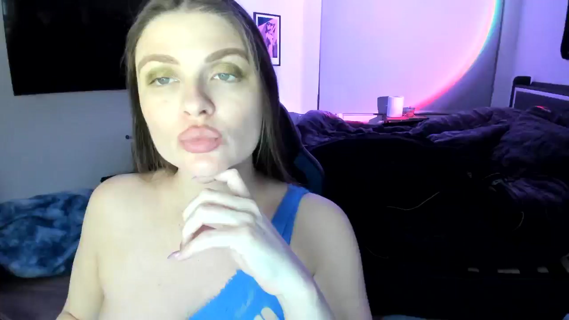 Gallery image thumbnail from Serina_'s myfreecams stream on, 02/04/2025, 06:25 image 1 of 20