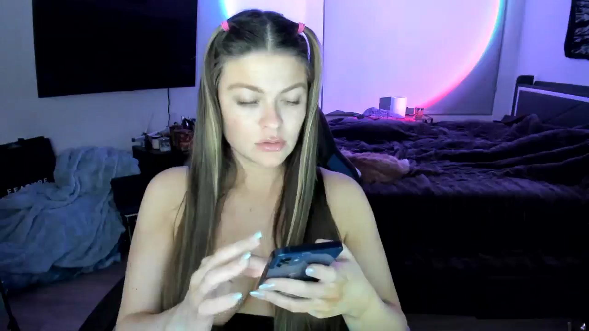 Gallery image thumbnail from Serina_'s myfreecams stream on, 02/20/2025, 08:48 image 13 of 20
