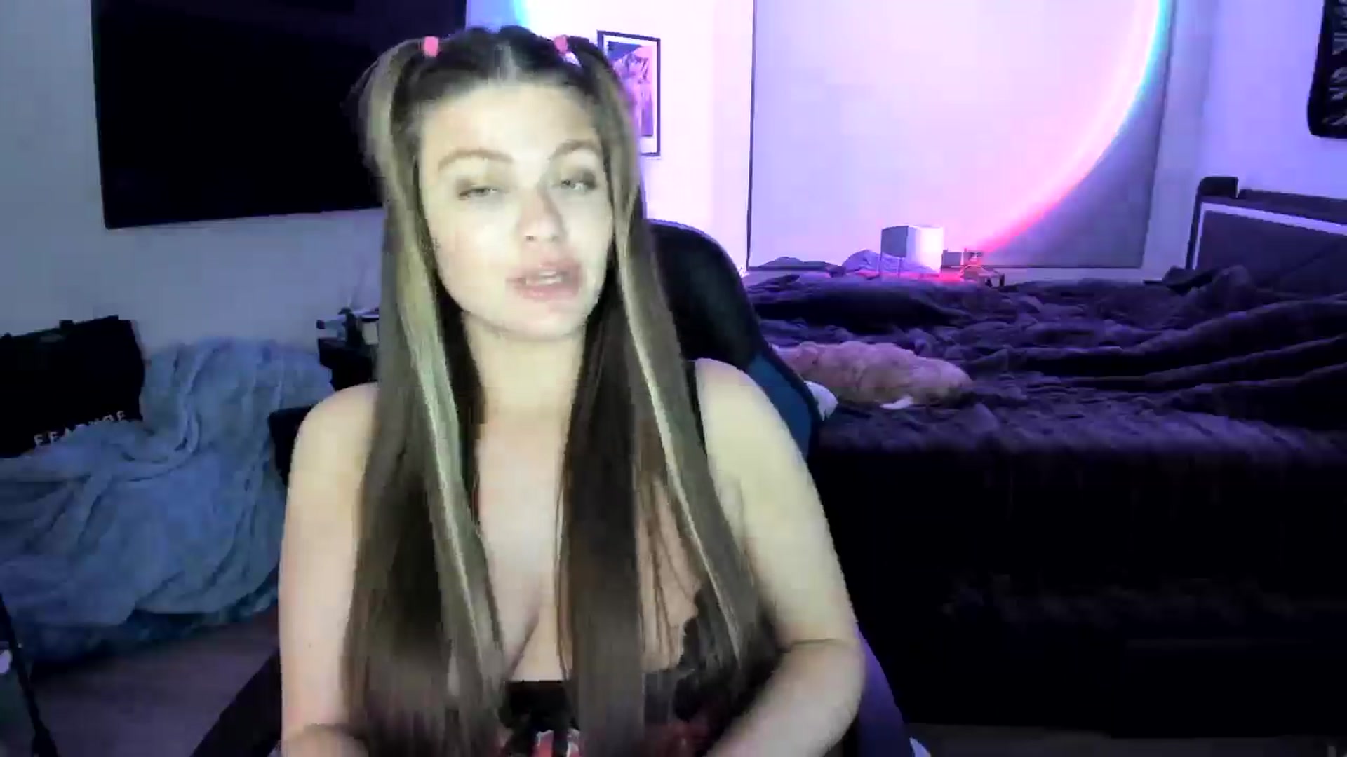 Gallery image thumbnail from Serina_'s myfreecams stream on, 02/20/2025, 09:12 image 18 of 20