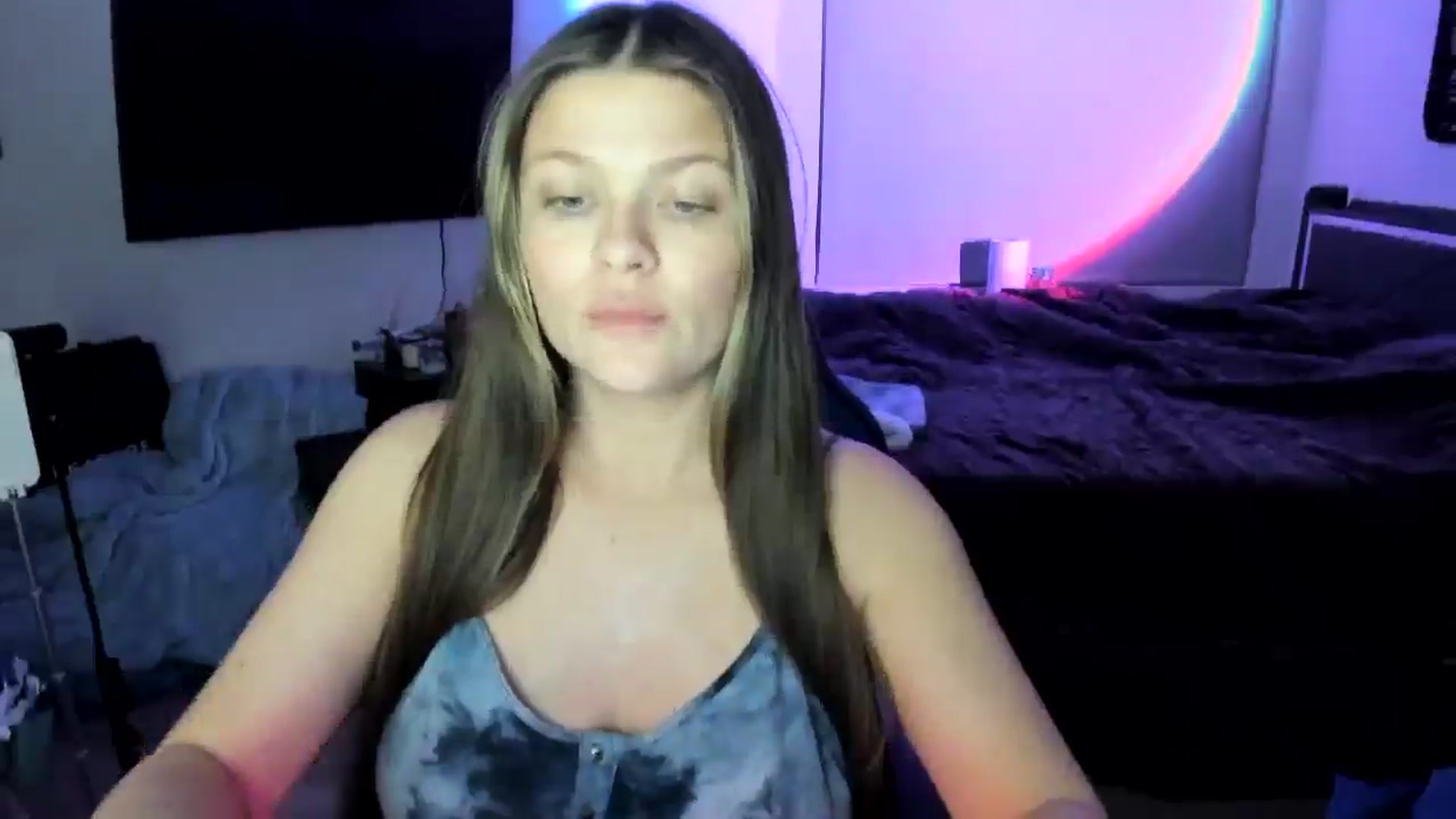 Gallery image thumbnail from Serina_'s myfreecams stream on, 02/22/2025, 09:26 image 4 of 20