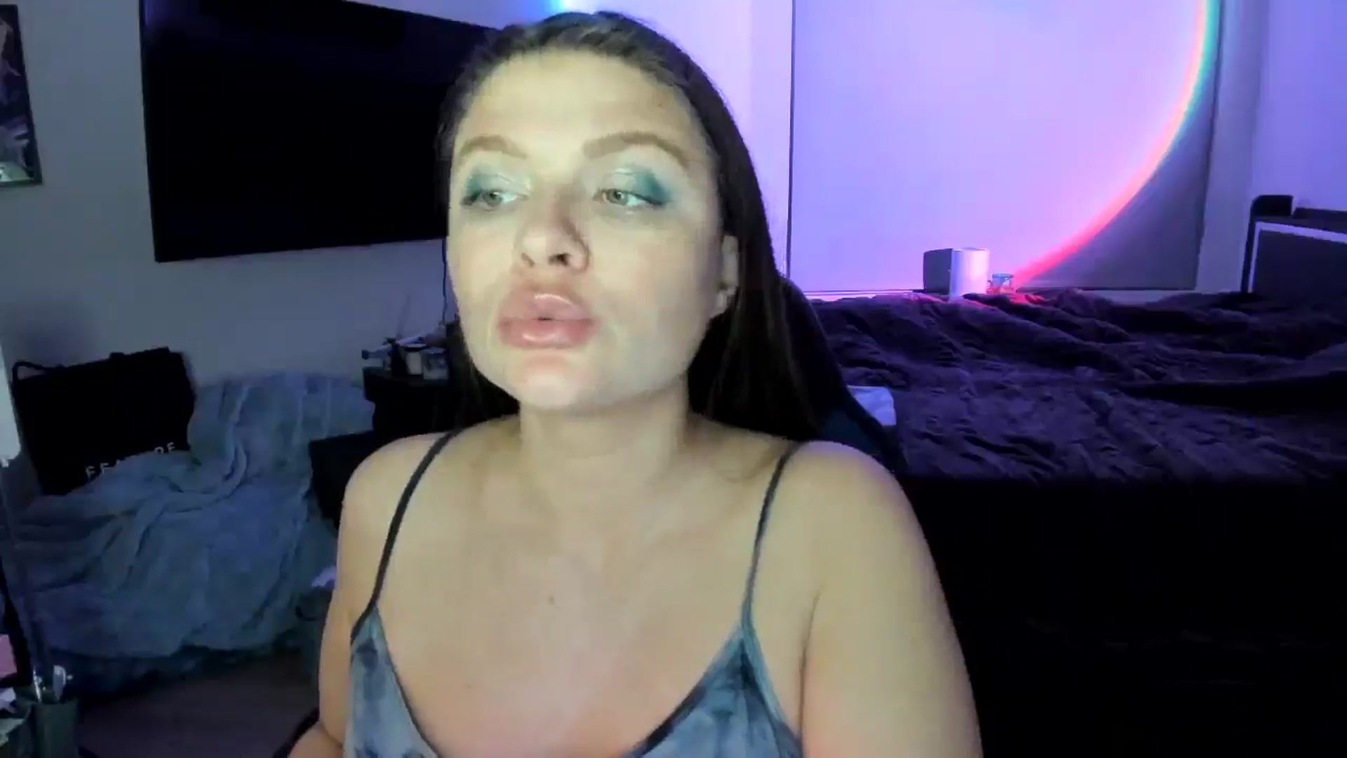 Gallery image thumbnail from Serina_'s myfreecams stream on, 02/22/2025, 10:39 image 14 of 20