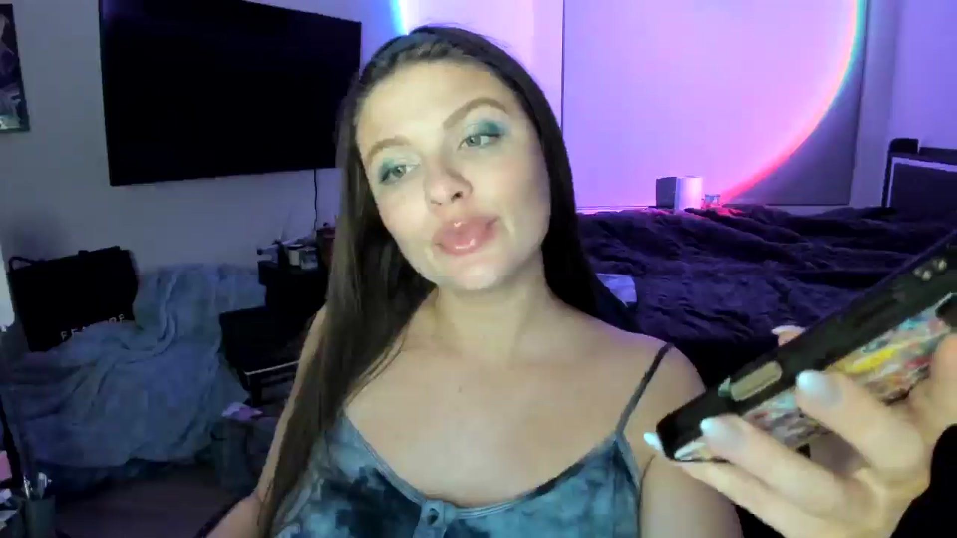 Gallery image thumbnail from Serina_'s myfreecams stream on, 02/22/2025, 10:39 image 8 of 20