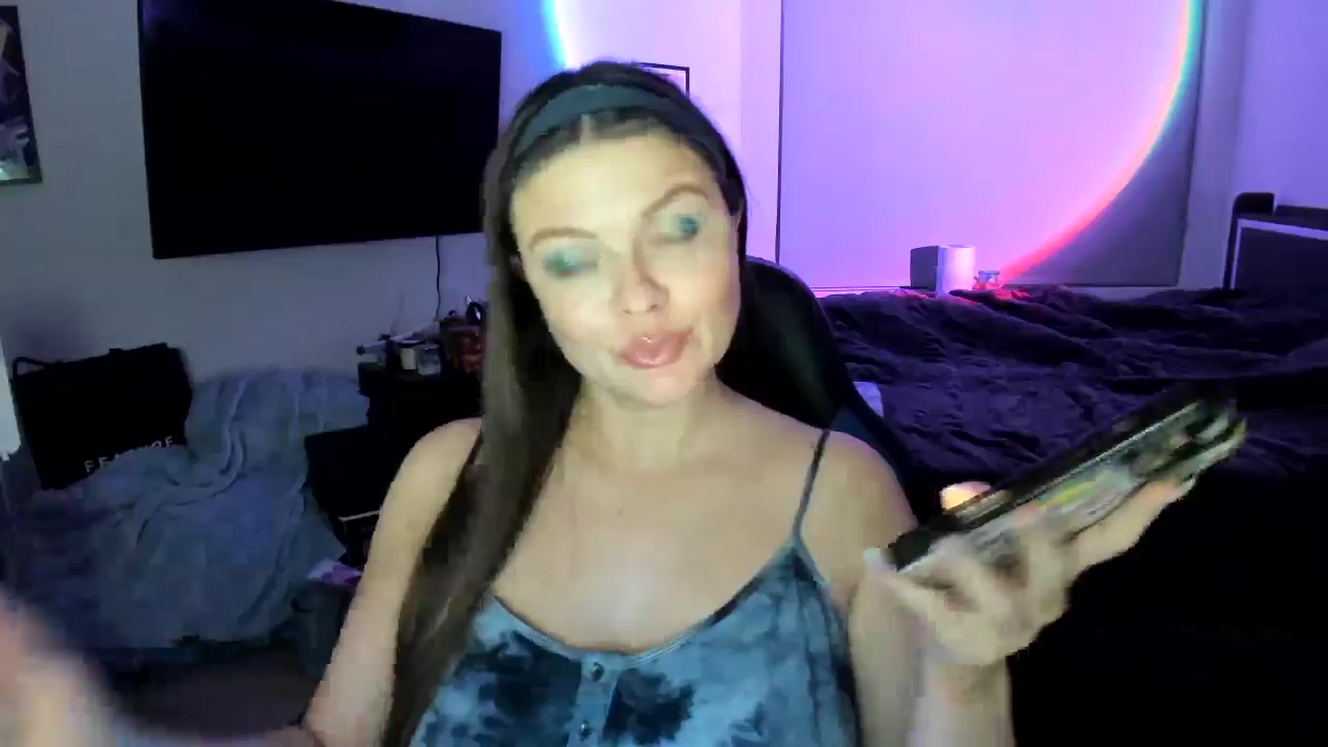 Gallery image thumbnail from Serina_'s myfreecams stream on, 02/22/2025, 10:39 image 6 of 20