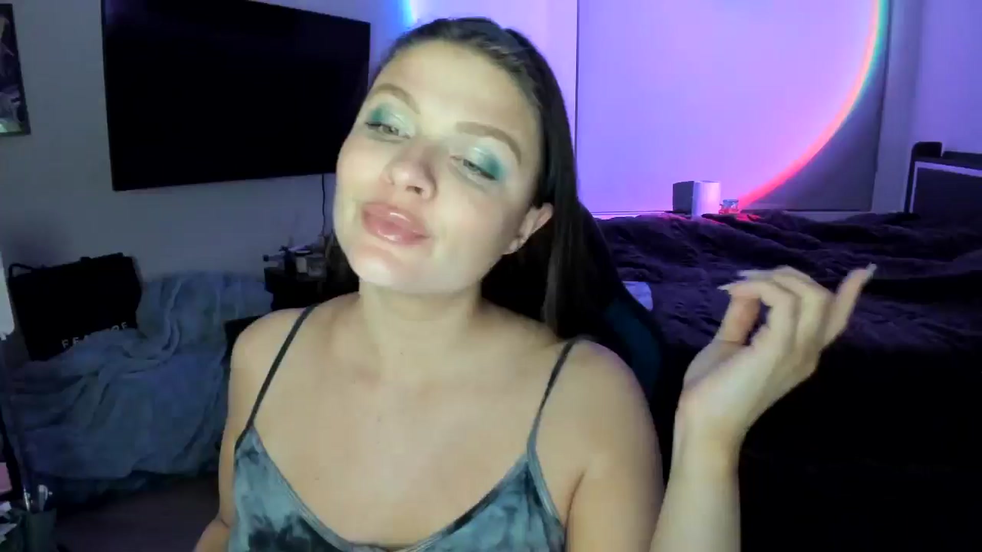 Gallery image thumbnail from Serina_'s myfreecams stream on, 02/22/2025, 10:39 image 12 of 20