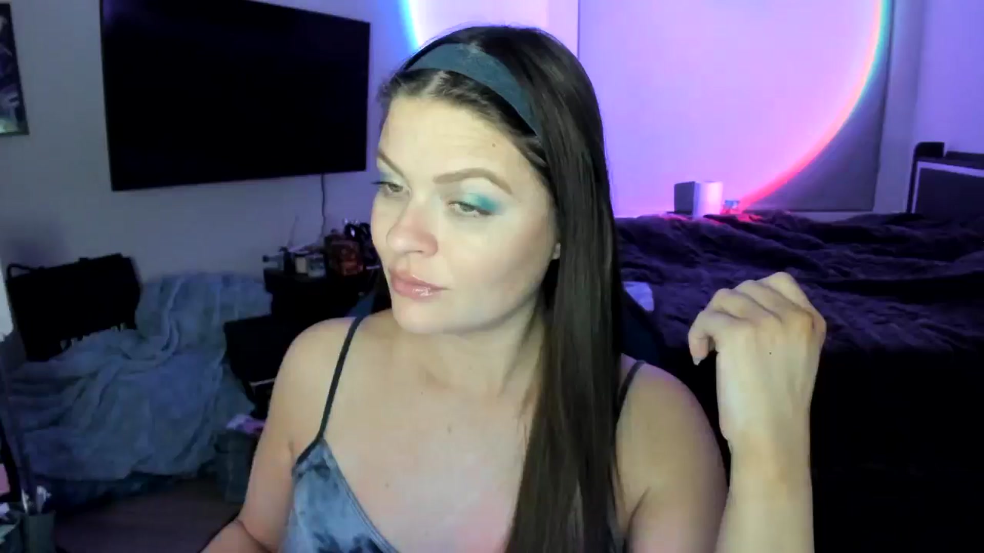Gallery image thumbnail from Serina_'s myfreecams stream on, 02/22/2025, 10:39 image 11 of 20