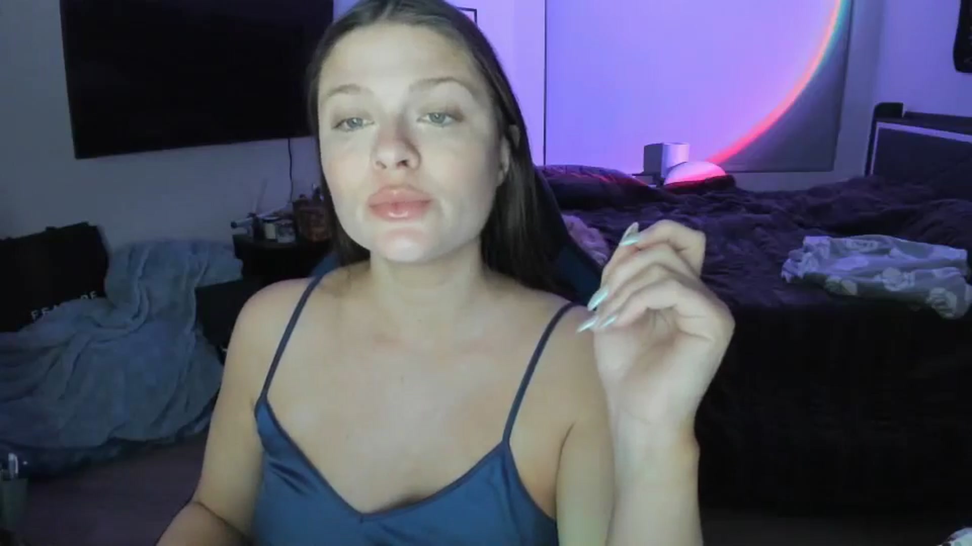 Gallery image thumbnail from Serina_'s myfreecams stream on, 02/23/2025, 07:07 image 8 of 20