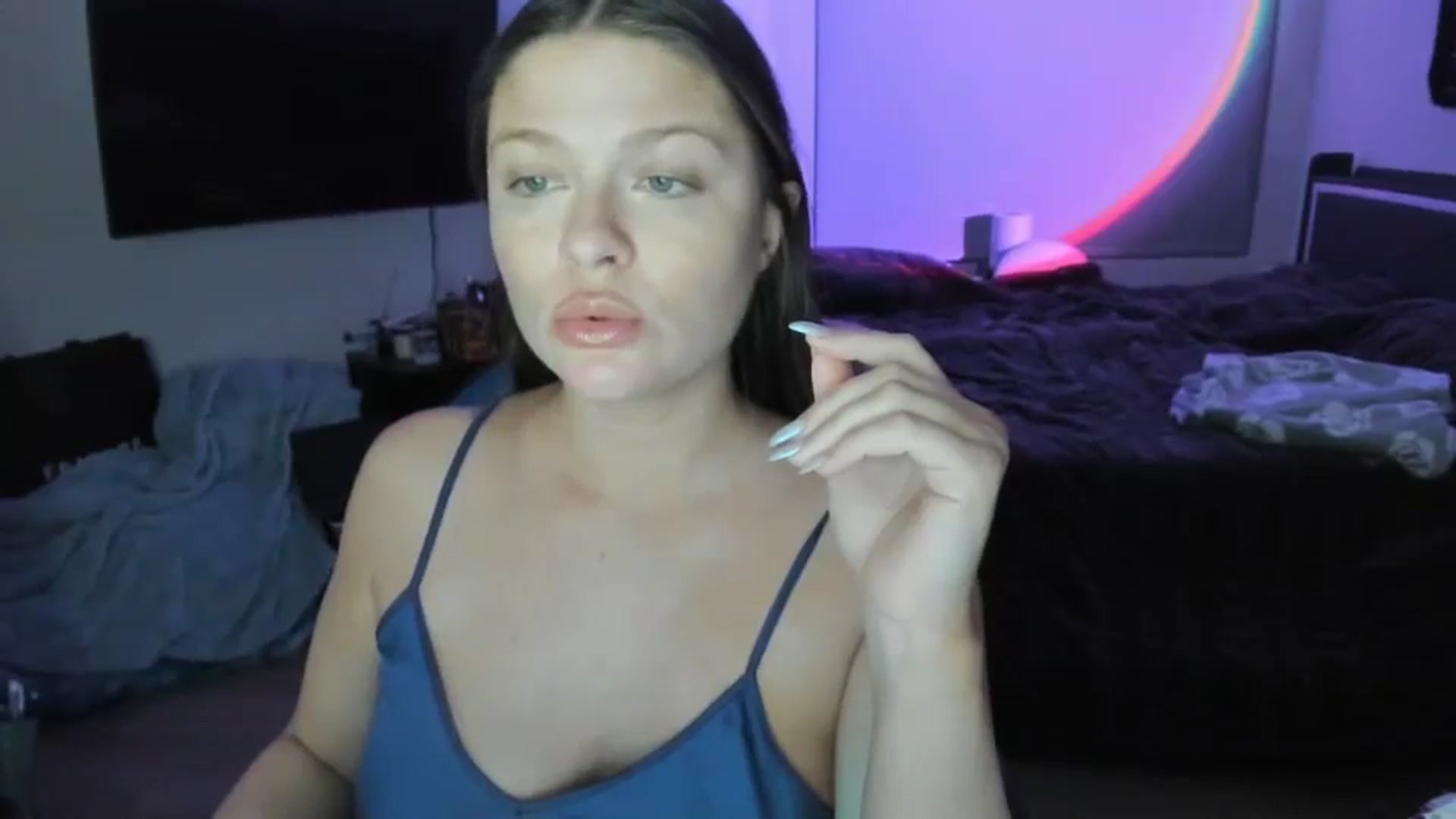 Gallery image thumbnail from Serina_'s myfreecams stream on, 02/23/2025, 07:07 image 3 of 20