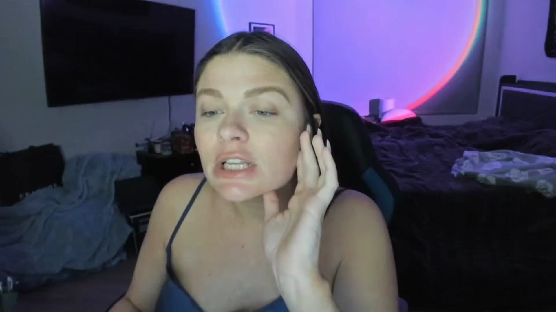 Gallery image thumbnail from Serina_'s myfreecams stream on, 02/23/2025, 07:58 image 7 of 20
