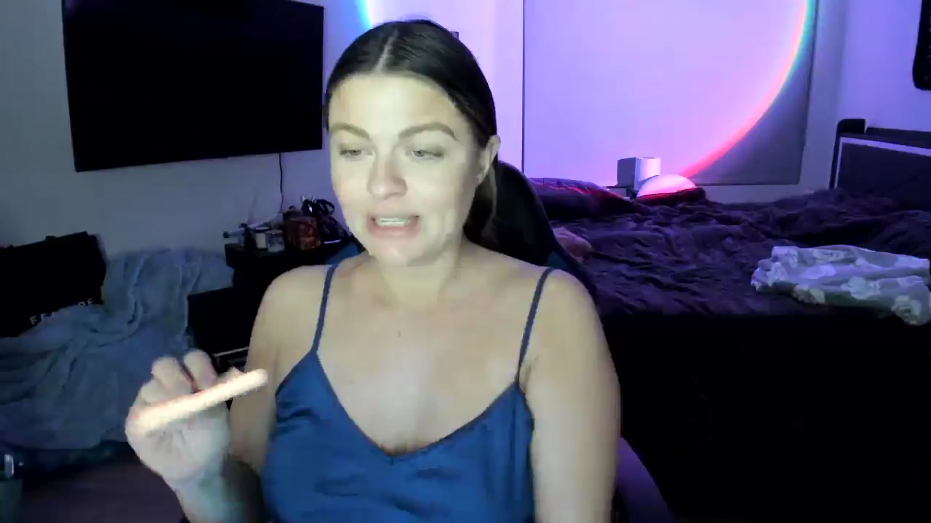 Gallery image thumbnail from Serina_'s myfreecams stream on, 02/23/2025, 08:50 image 17 of 20