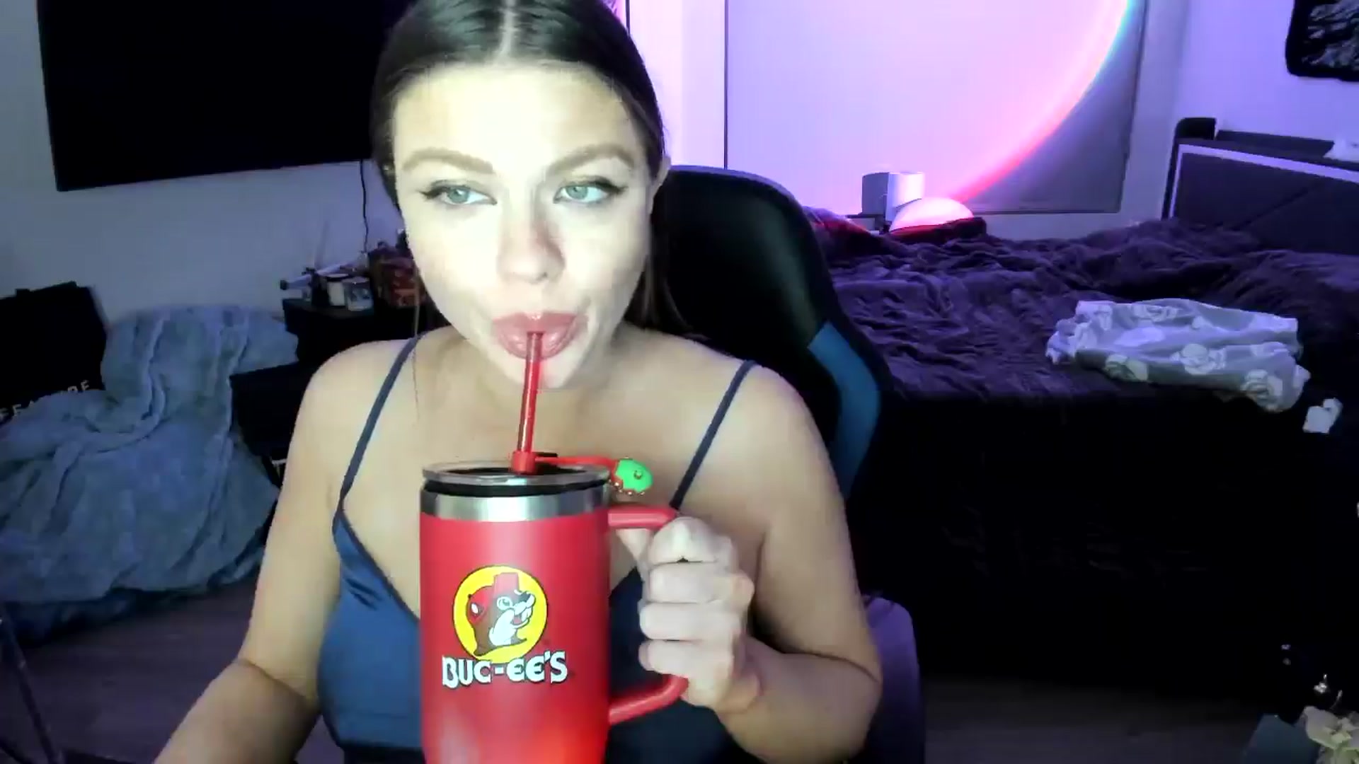 Gallery image thumbnail from Serina_'s myfreecams stream on, 02/23/2025, 10:47 image 17 of 20