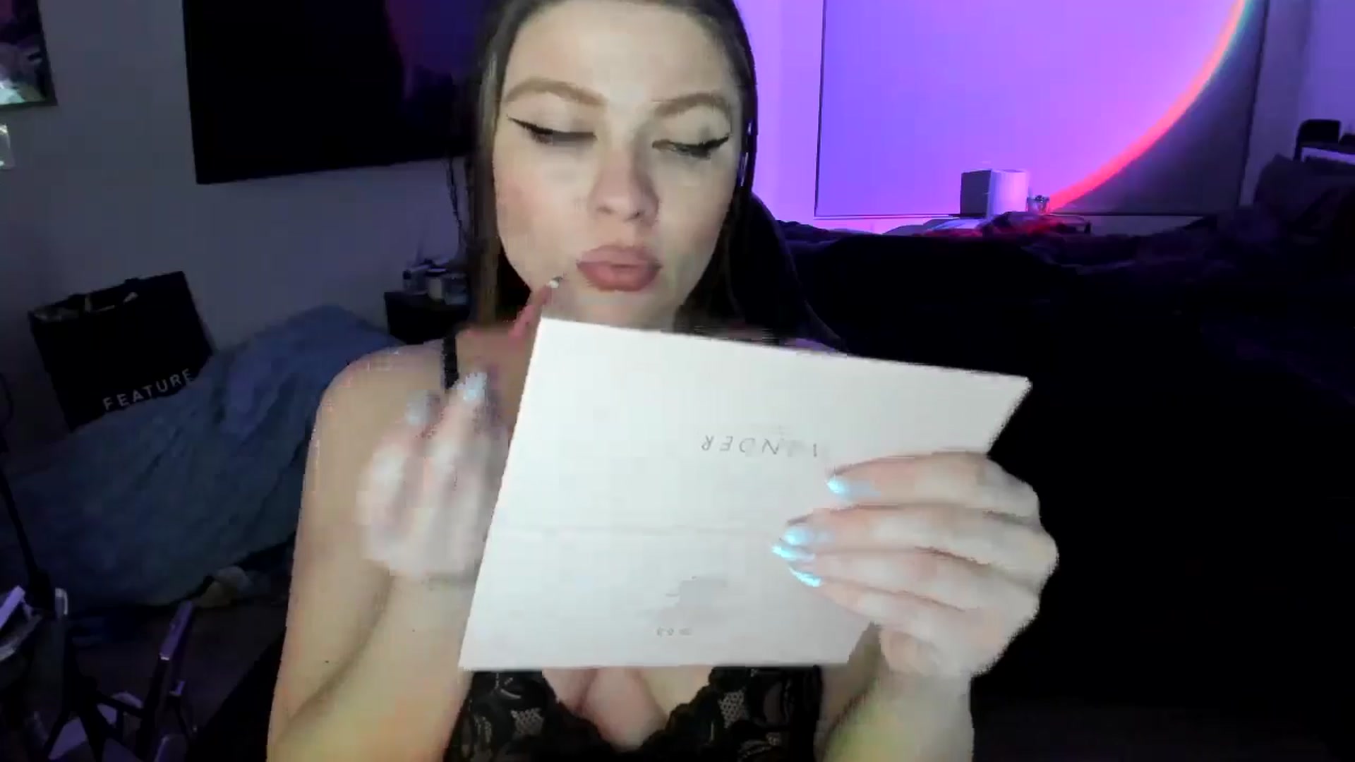 Gallery image thumbnail from Serina_'s myfreecams stream on, 03/01/2025, 10:04 image 5 of 20