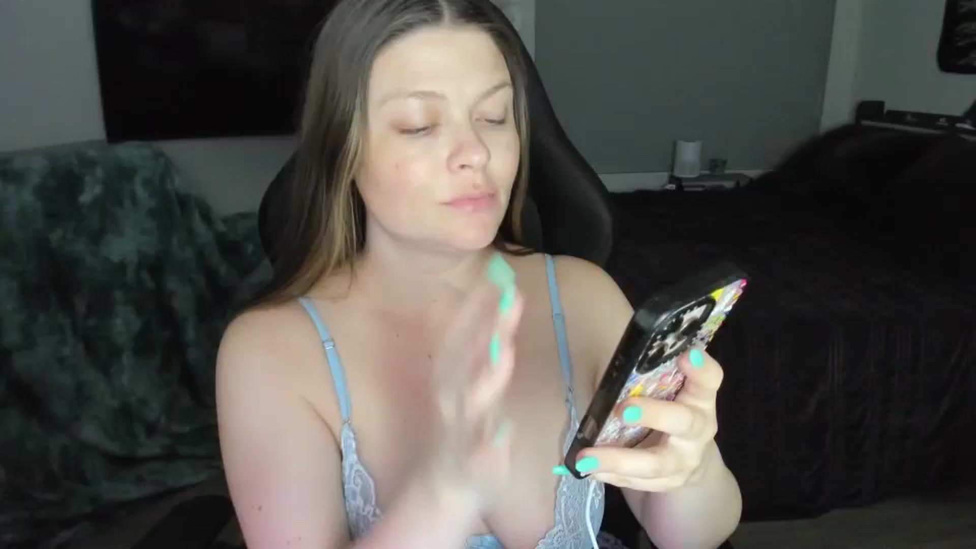 Gallery image thumbnail from Serina_'s myfreecams stream on, 05/07/2025, 09:15 image 1 of 20