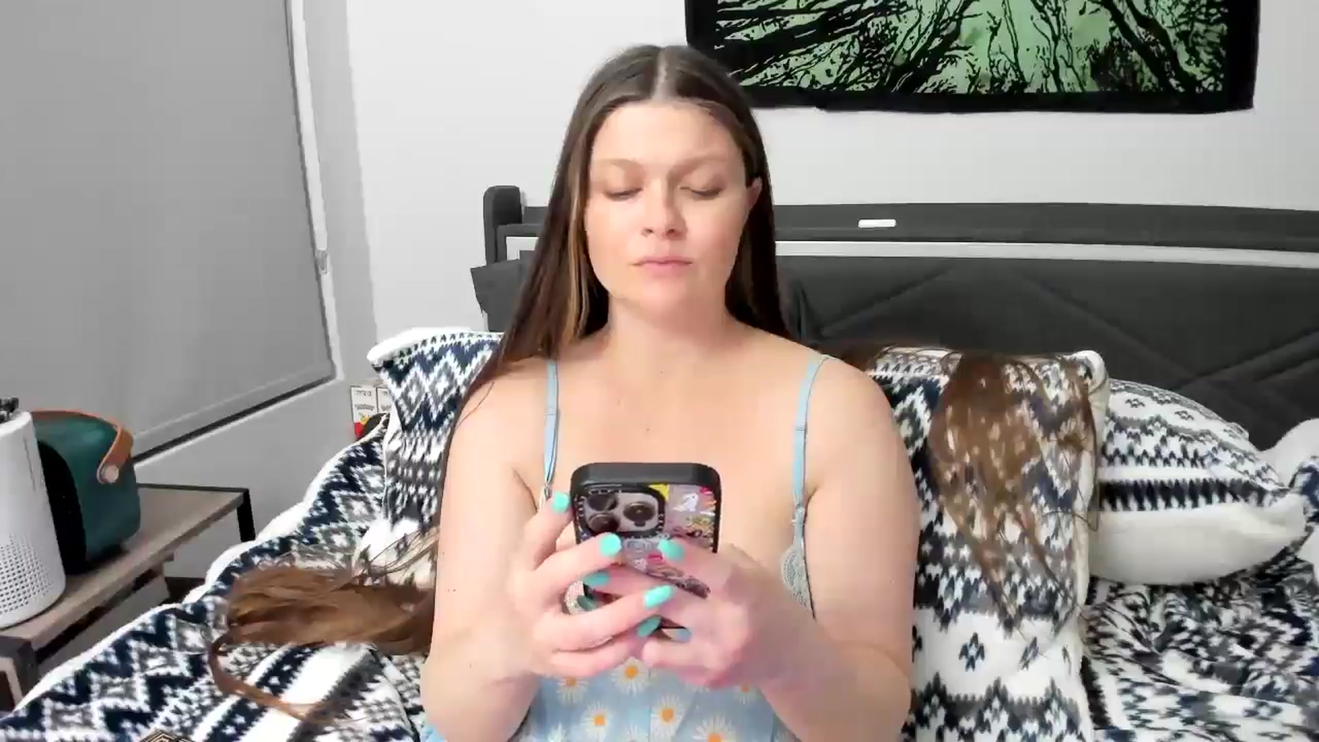 Gallery image thumbnail from Serina_'s myfreecams stream on, 05/14/2025, 08:31 image 17 of 20