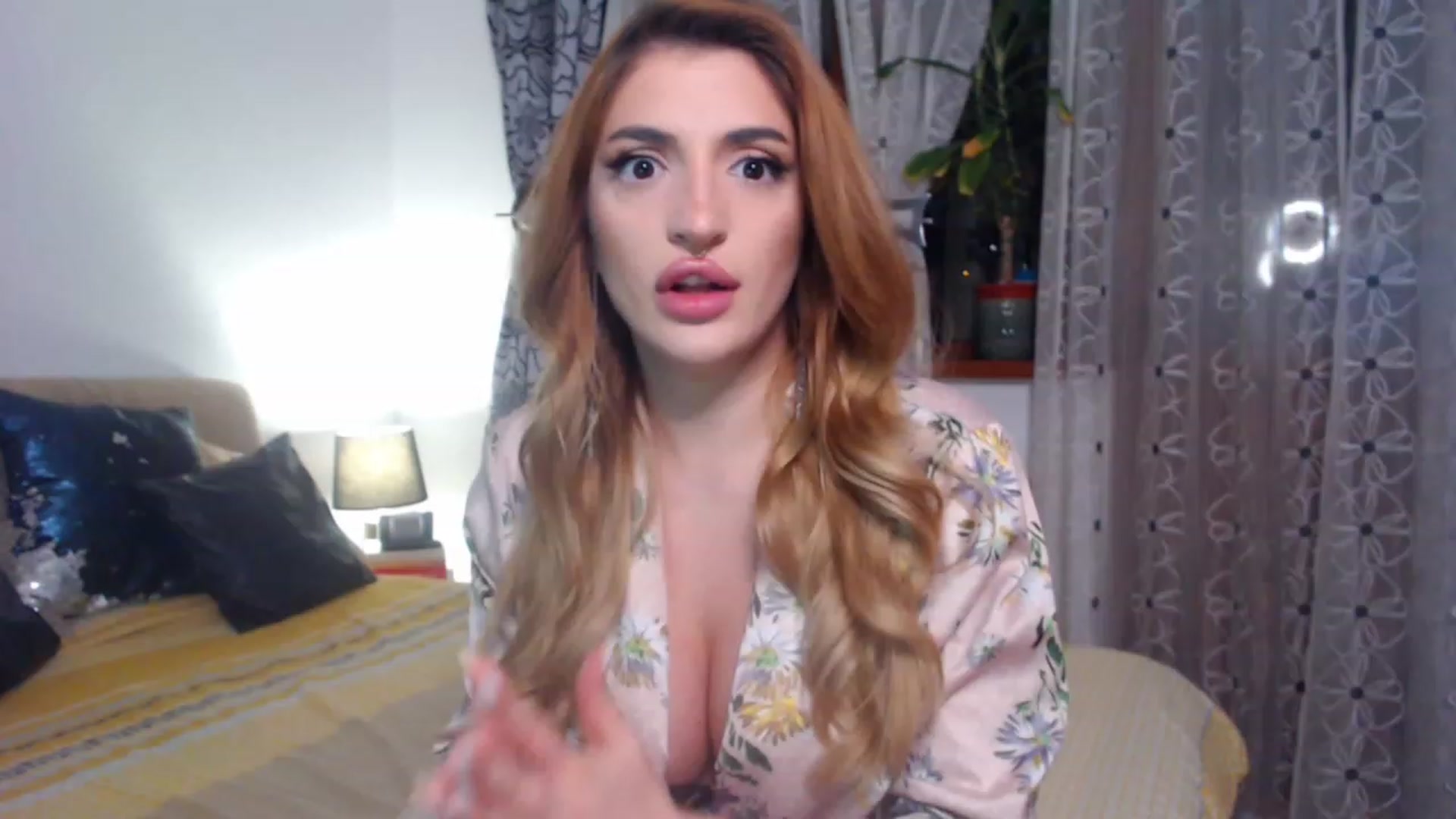 Gallery image thumbnail from Serotonyne_'s myfreecams stream on, 05/12/2023, 22:02 image 6 of 20