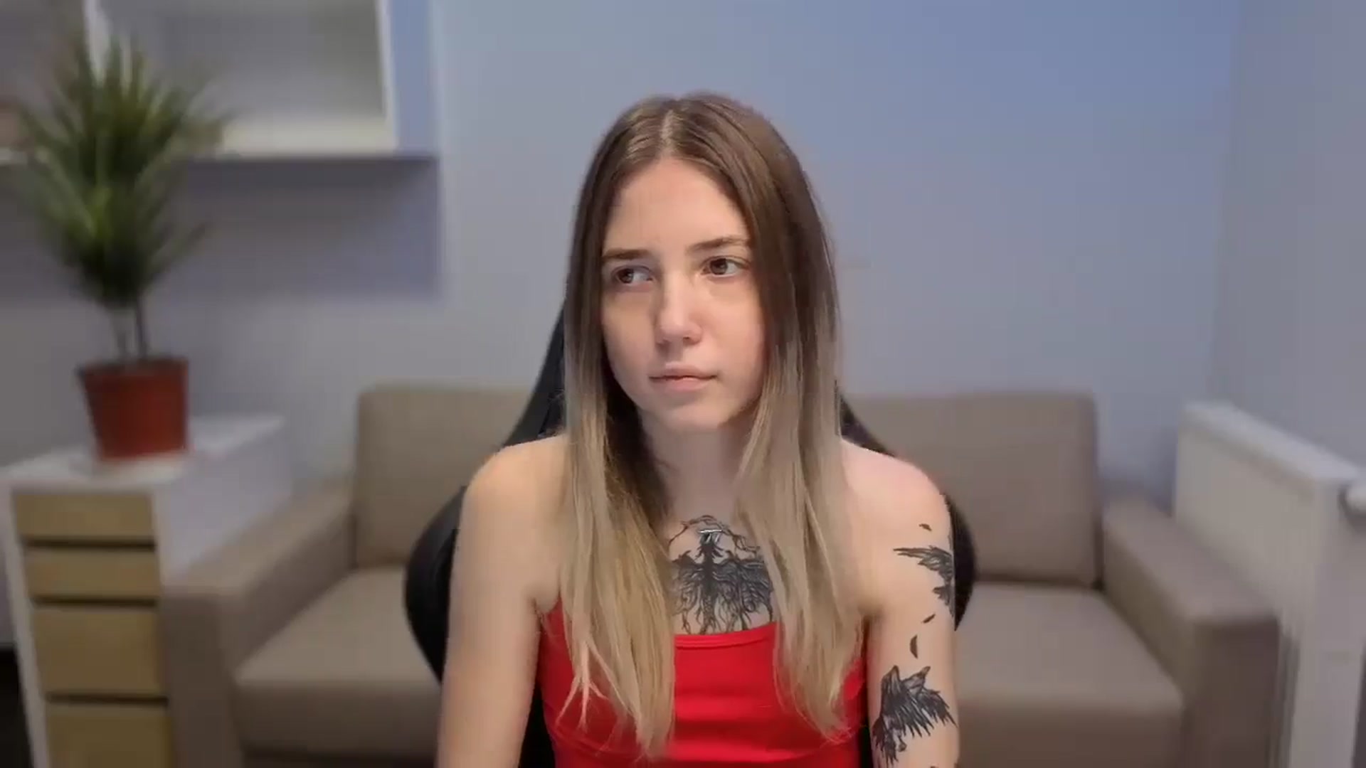 Gallery image thumbnail from Serphelia's myfreecams stream on, 10/12/2025, 02:52 image 3 of 20