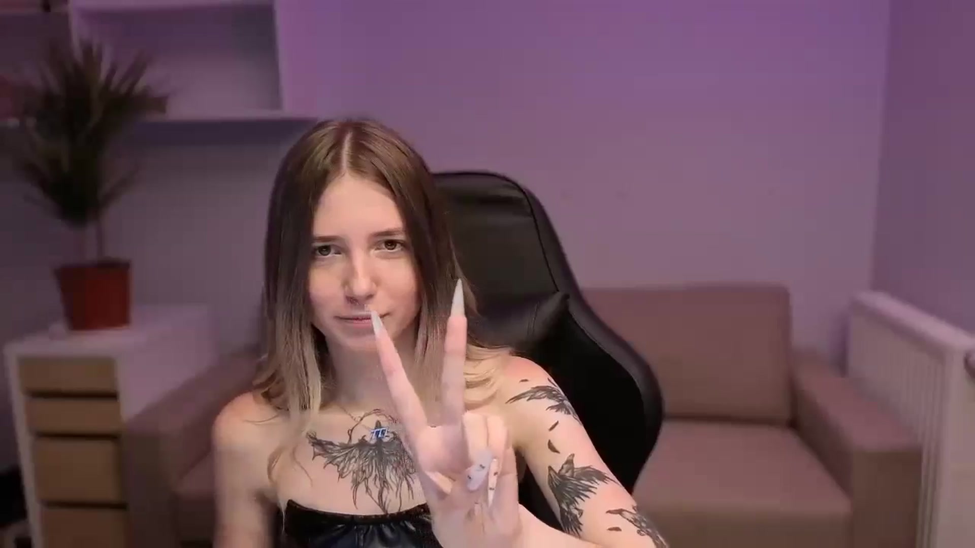 Gallery image thumbnail from Serphelia's myfreecams stream on, 10/13/2025, 02:24 image 13 of 20
