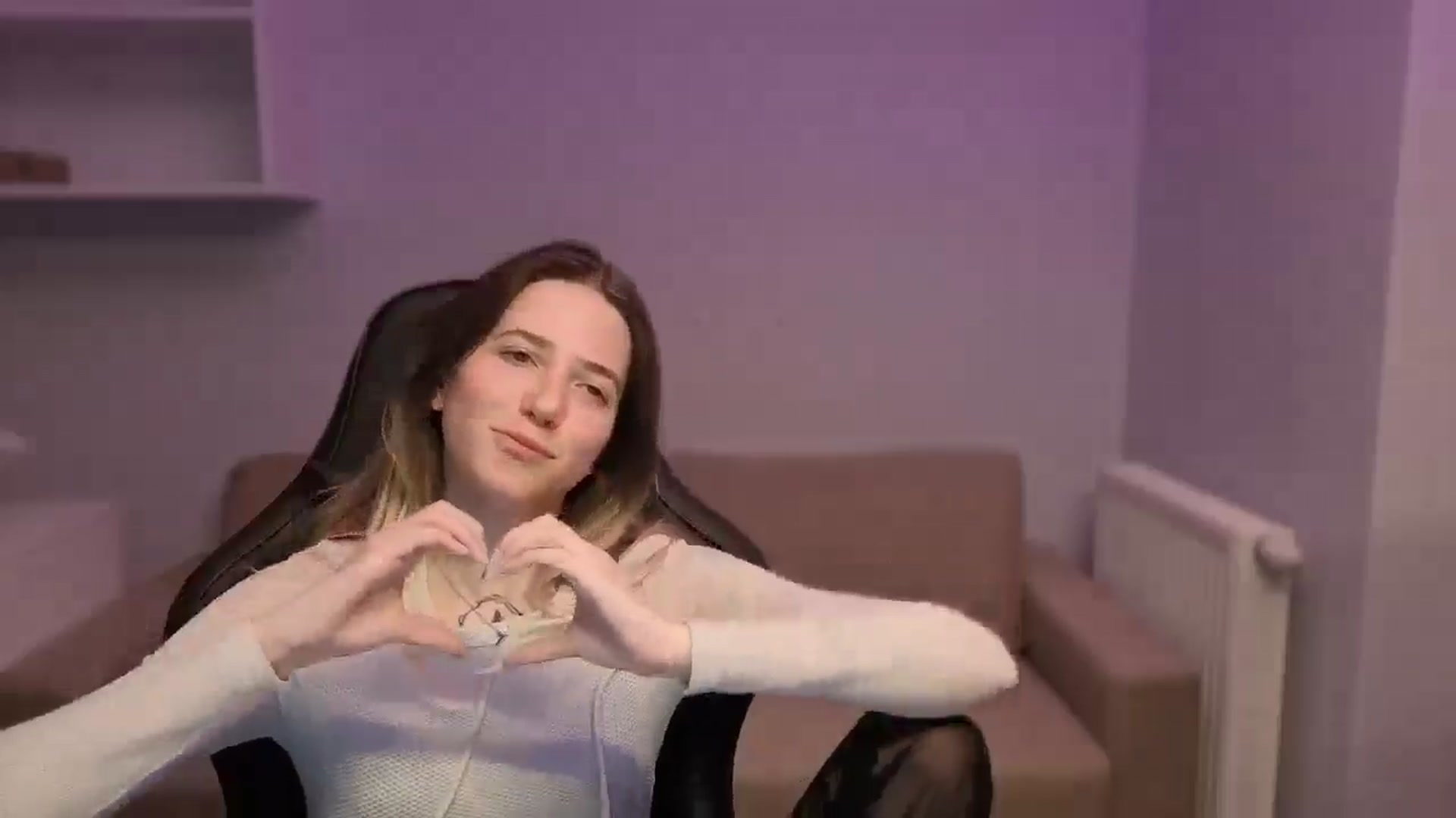 Gallery image thumbnail from Serphelia's myfreecams stream on, 10/14/2025, 01:12 image 4 of 20