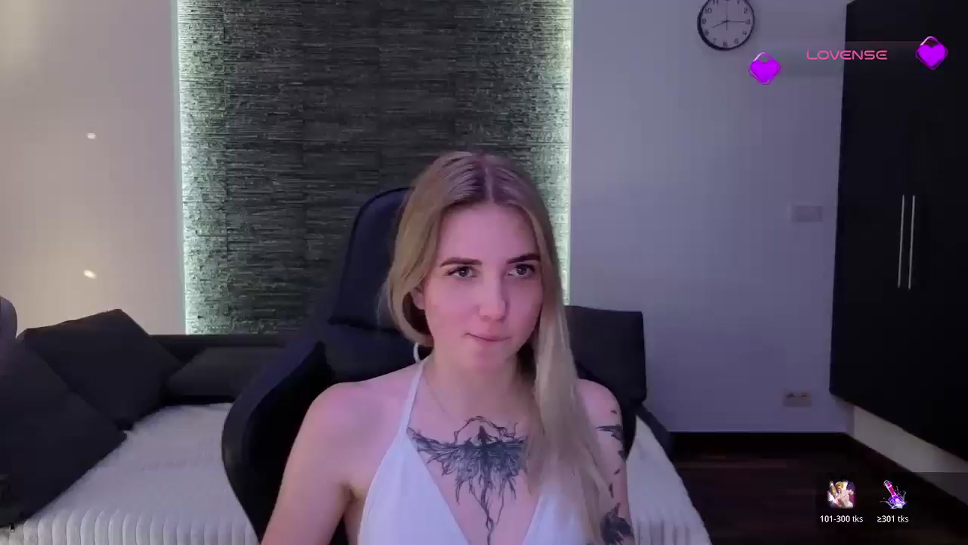 Gallery image thumbnail from Serphelia's myfreecams stream on, 10/27/2025, 06:51 image 12 of 20