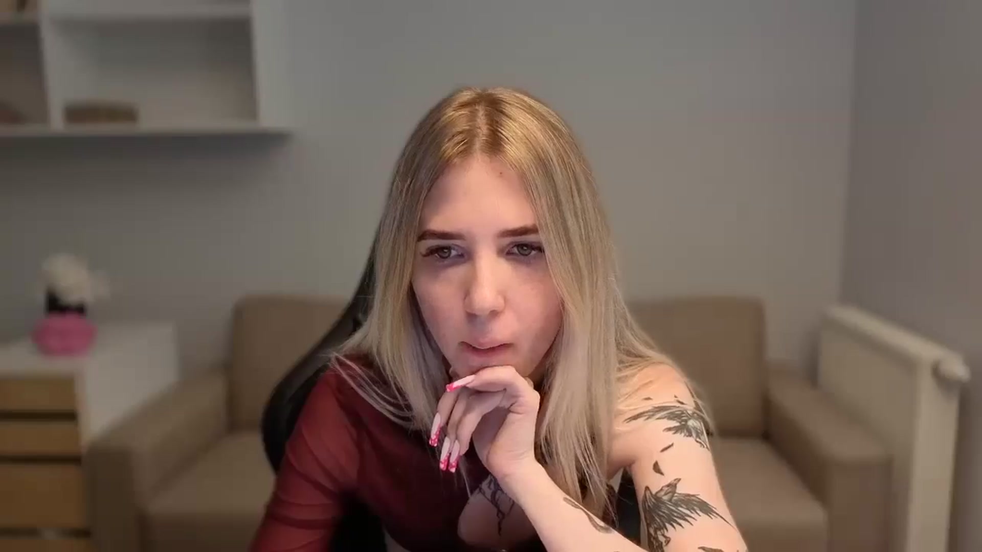 Gallery image thumbnail from Serphelia's myfreecams stream on, 10/28/2025, 08:03 image 3 of 20