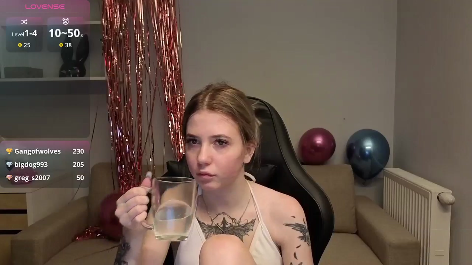 Gallery image thumbnail from Serphelia's myfreecams stream on, 12/12/2025, 24:37 image 6 of 20