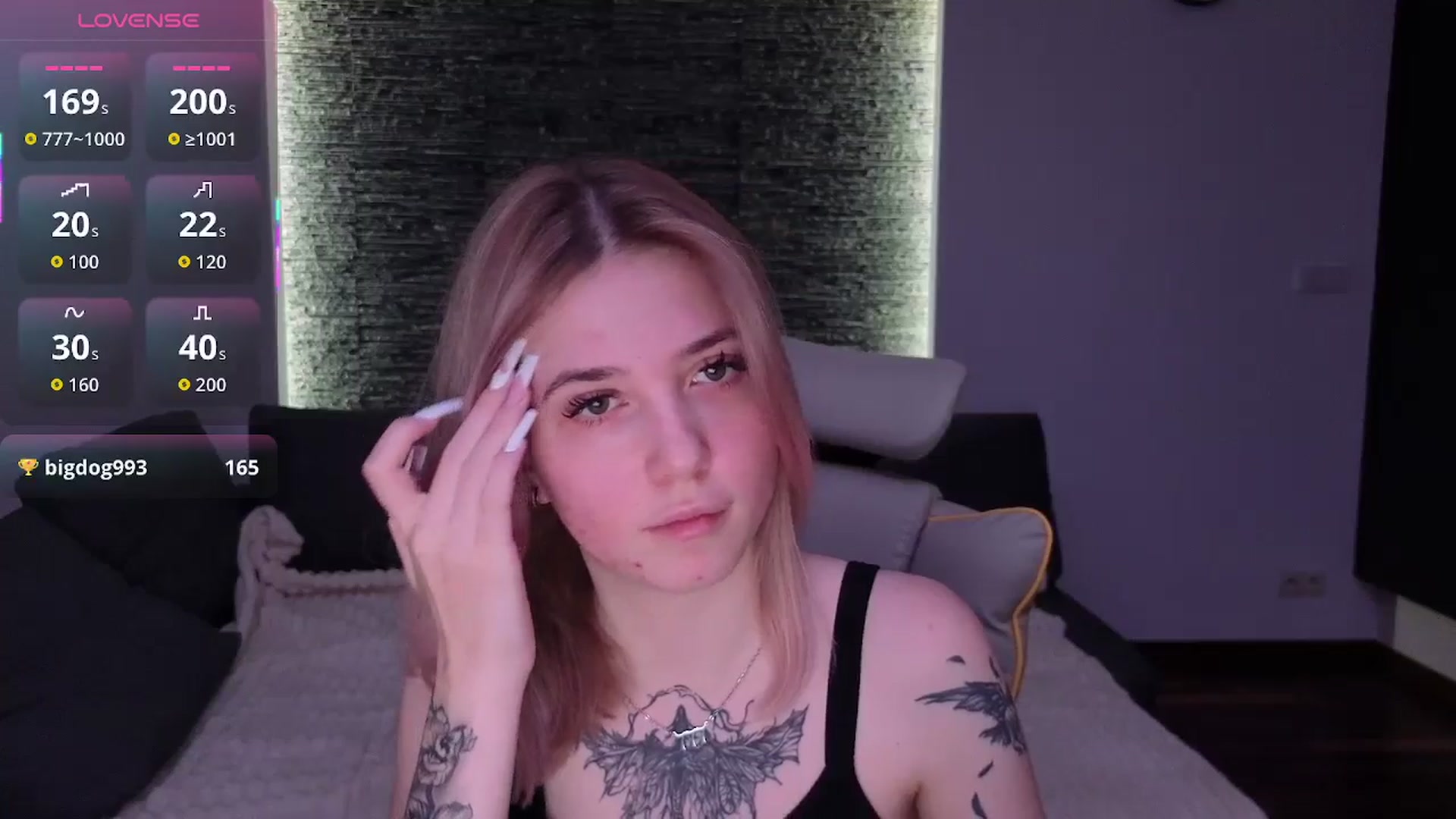 Gallery image thumbnail from Serphelia's myfreecams stream on, 12/31/2025, 24:19 image 9 of 20