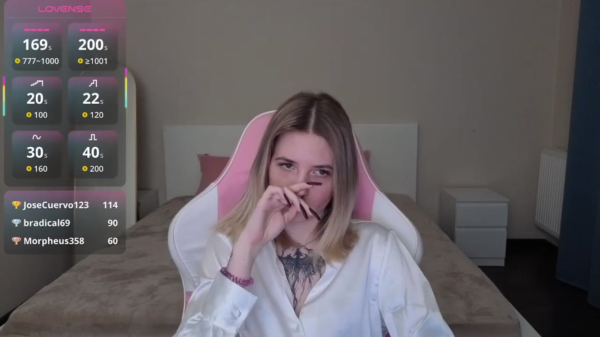 Gallery image thumbnail from Serphelia's myfreecams stream on, 01/26/2026, 18:19 image 17 of 20