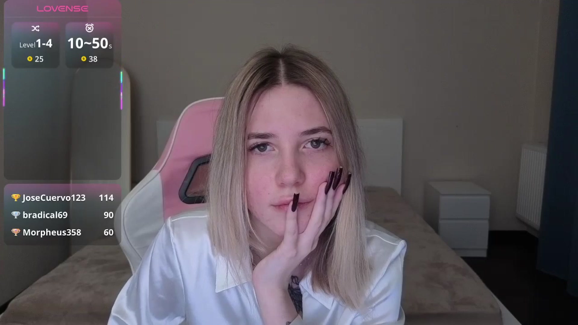 Gallery image thumbnail from Serphelia's myfreecams stream on, 01/26/2026, 18:19 image 5 of 20