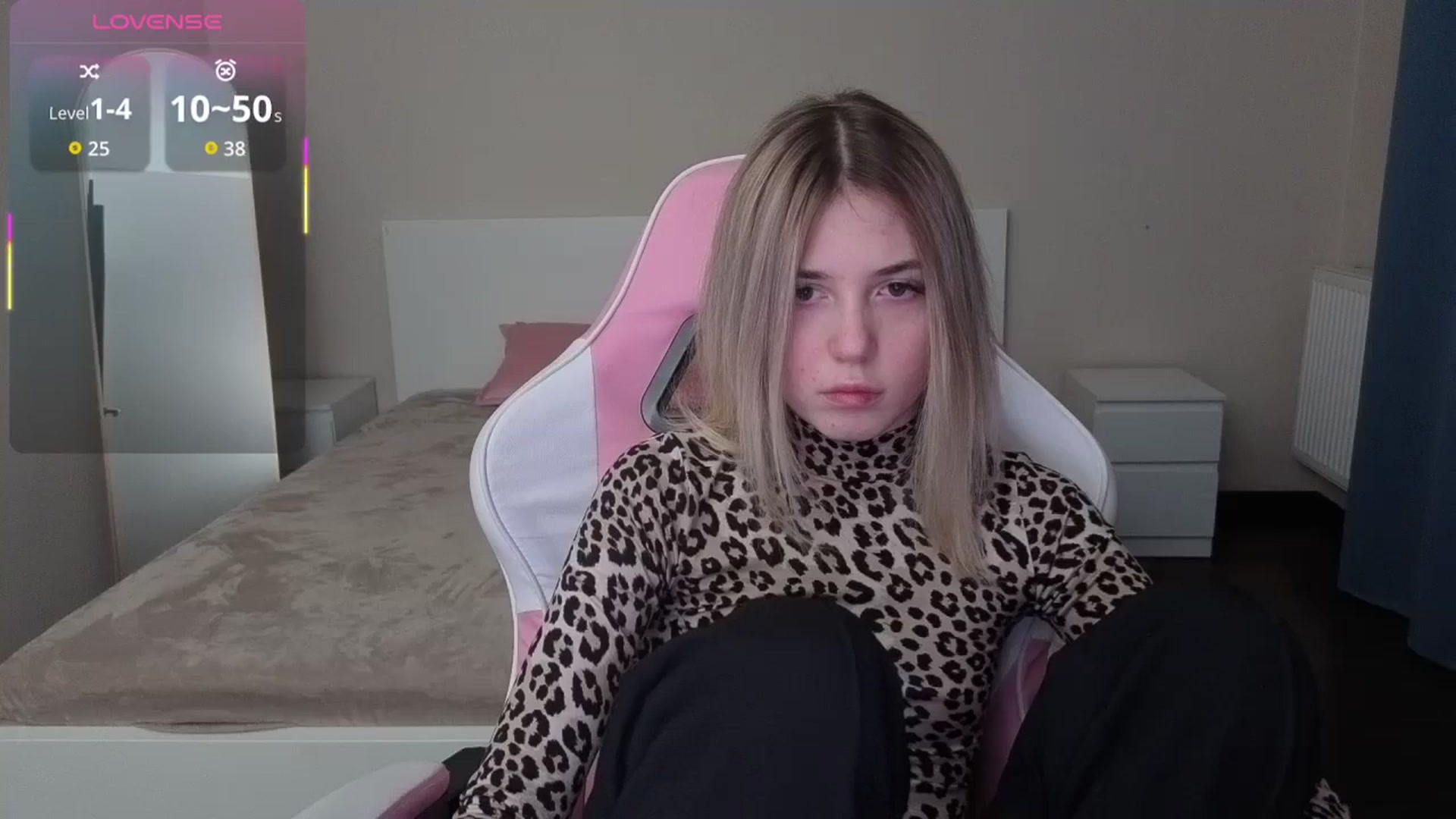Gallery image thumbnail from Serphelia's myfreecams stream on, 02/24/2026, 24:44 image 6 of 20